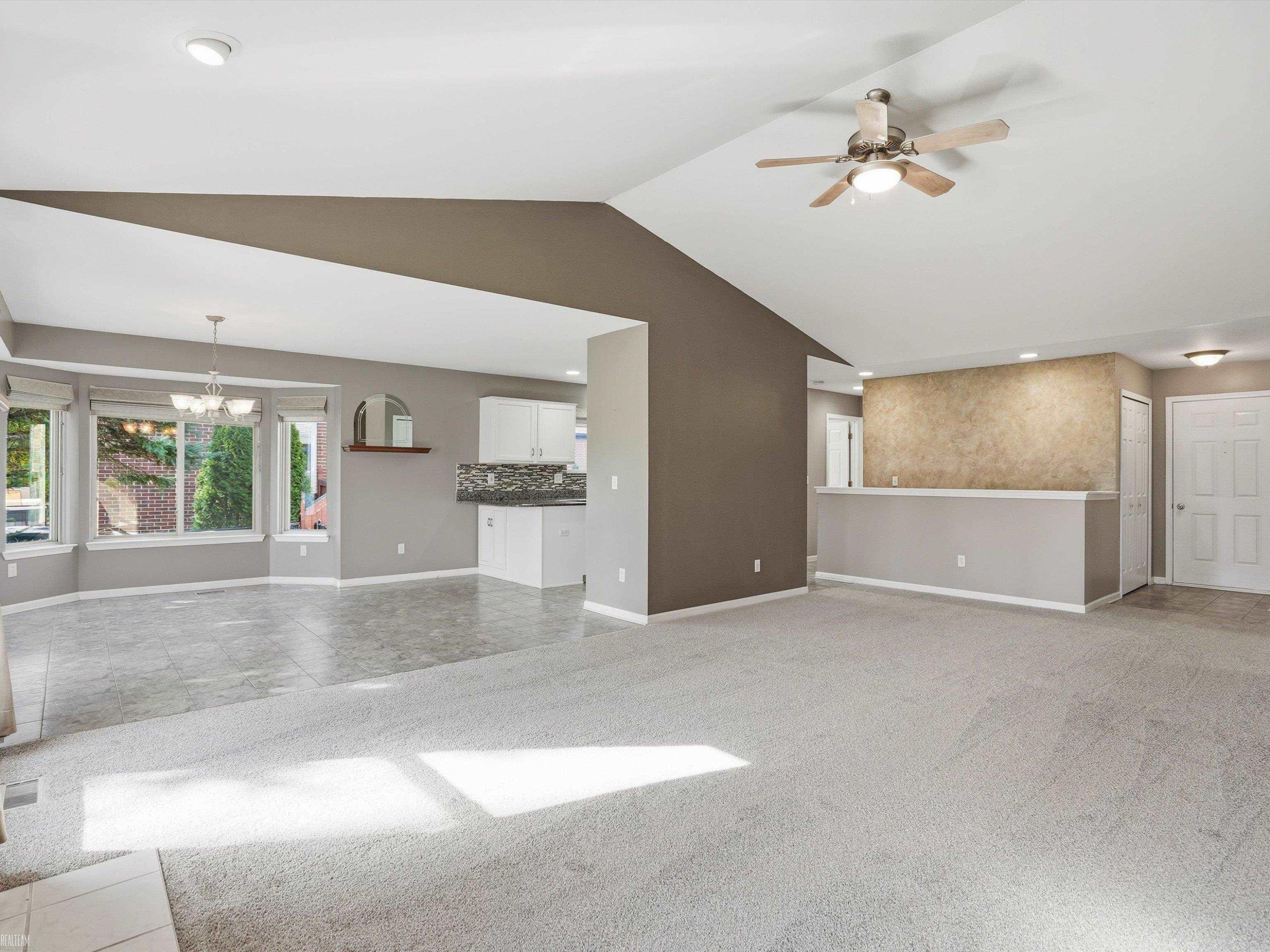 52625 Bree Drive, New Baltimore, MI 48047 — Photo 4