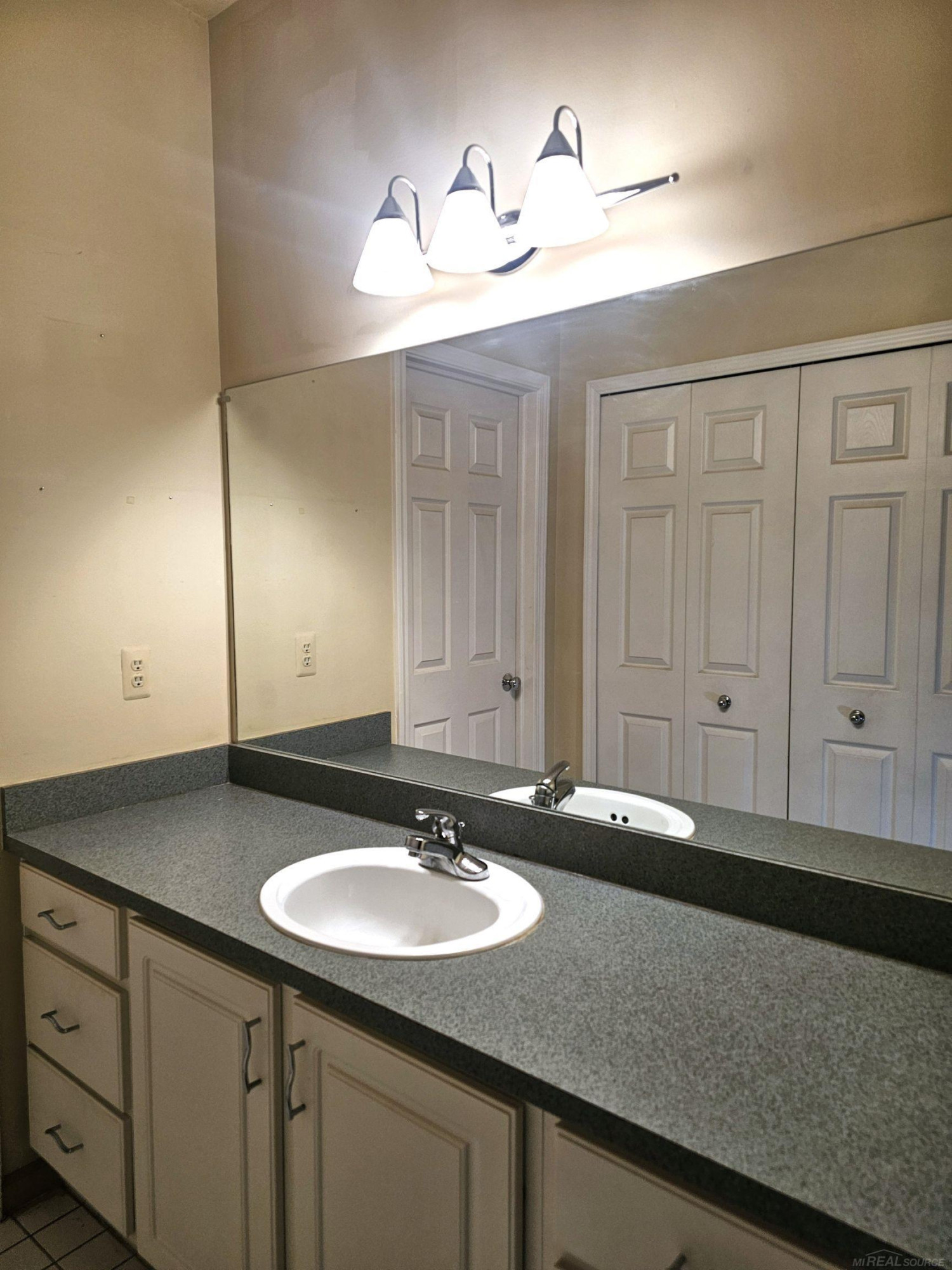25951 Waterway Drive, MI — Photo 21
