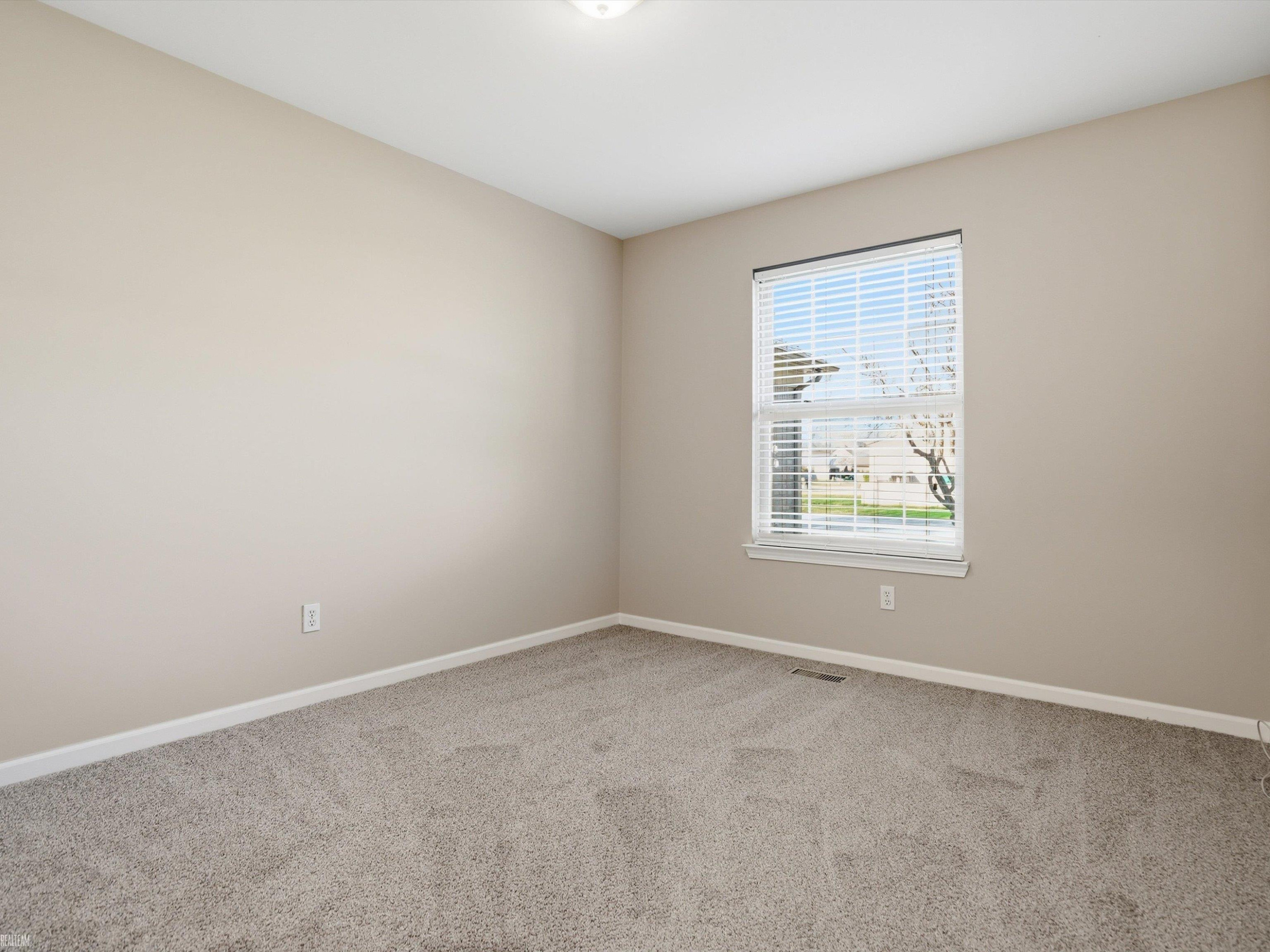 52625 Bree Drive, New Baltimore, MI 48047 — Photo 12