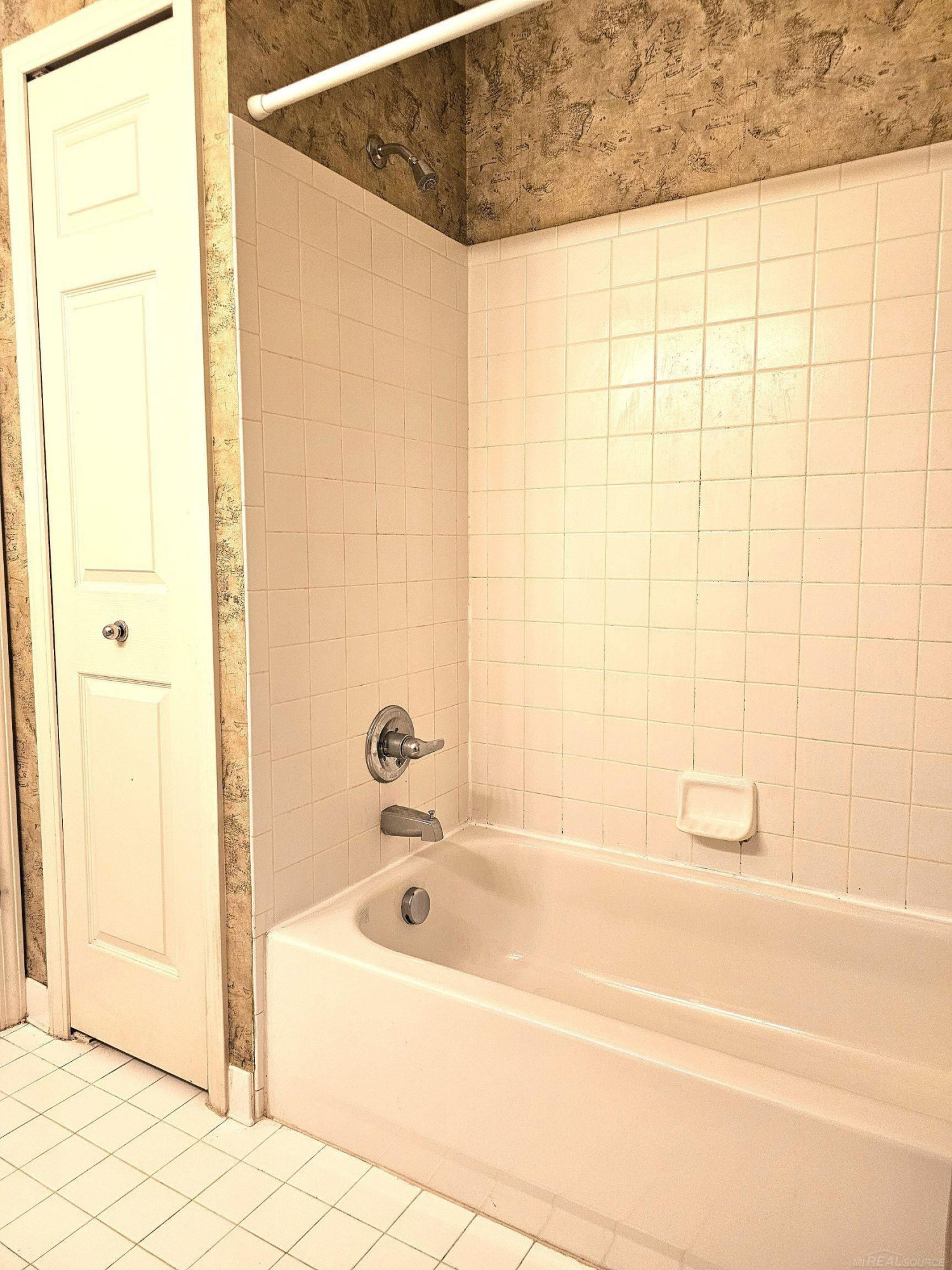 25951 Waterway Drive, MI — Photo 28