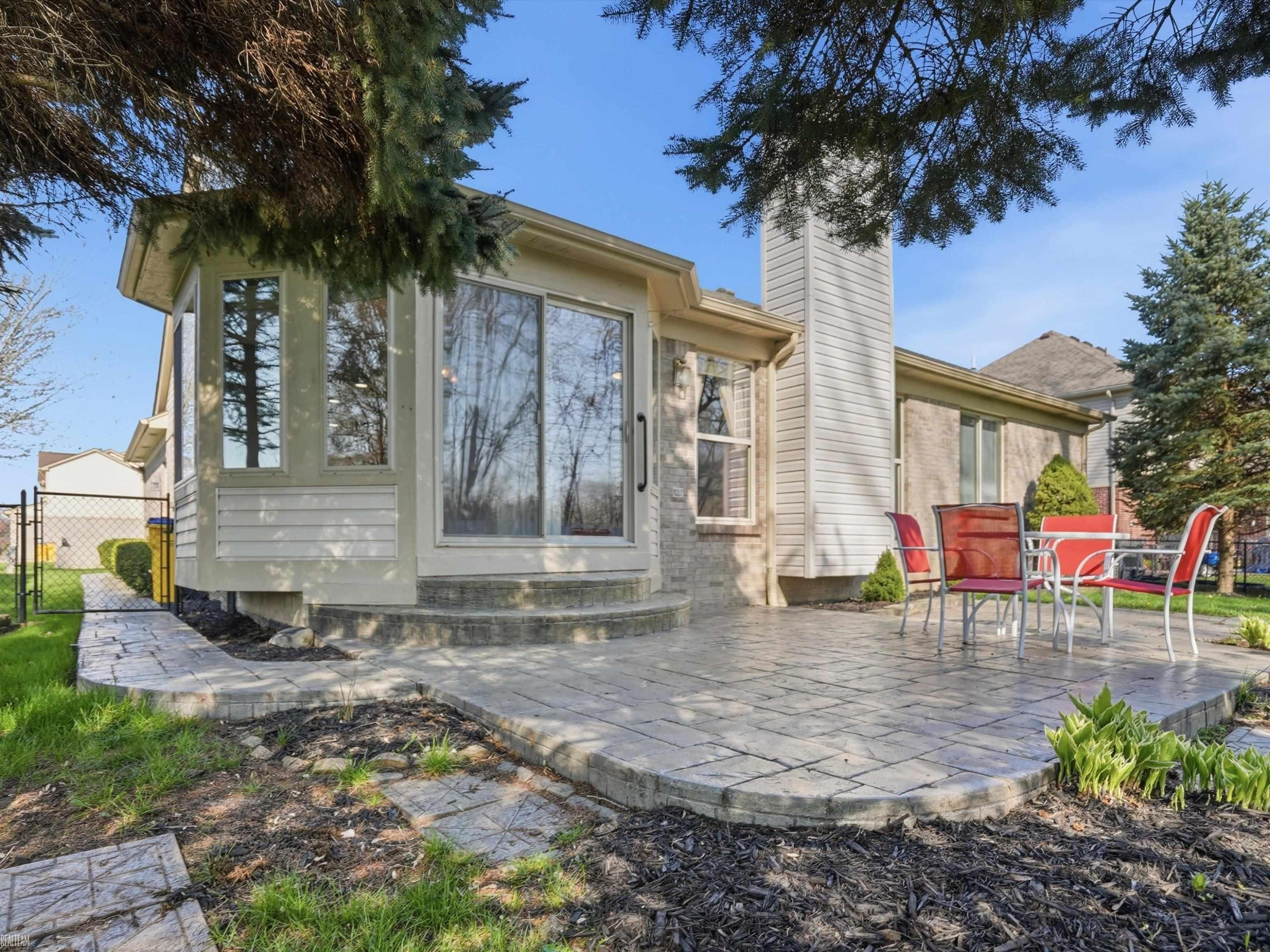 52625 Bree Drive, New Baltimore, MI 48047 — Photo 28