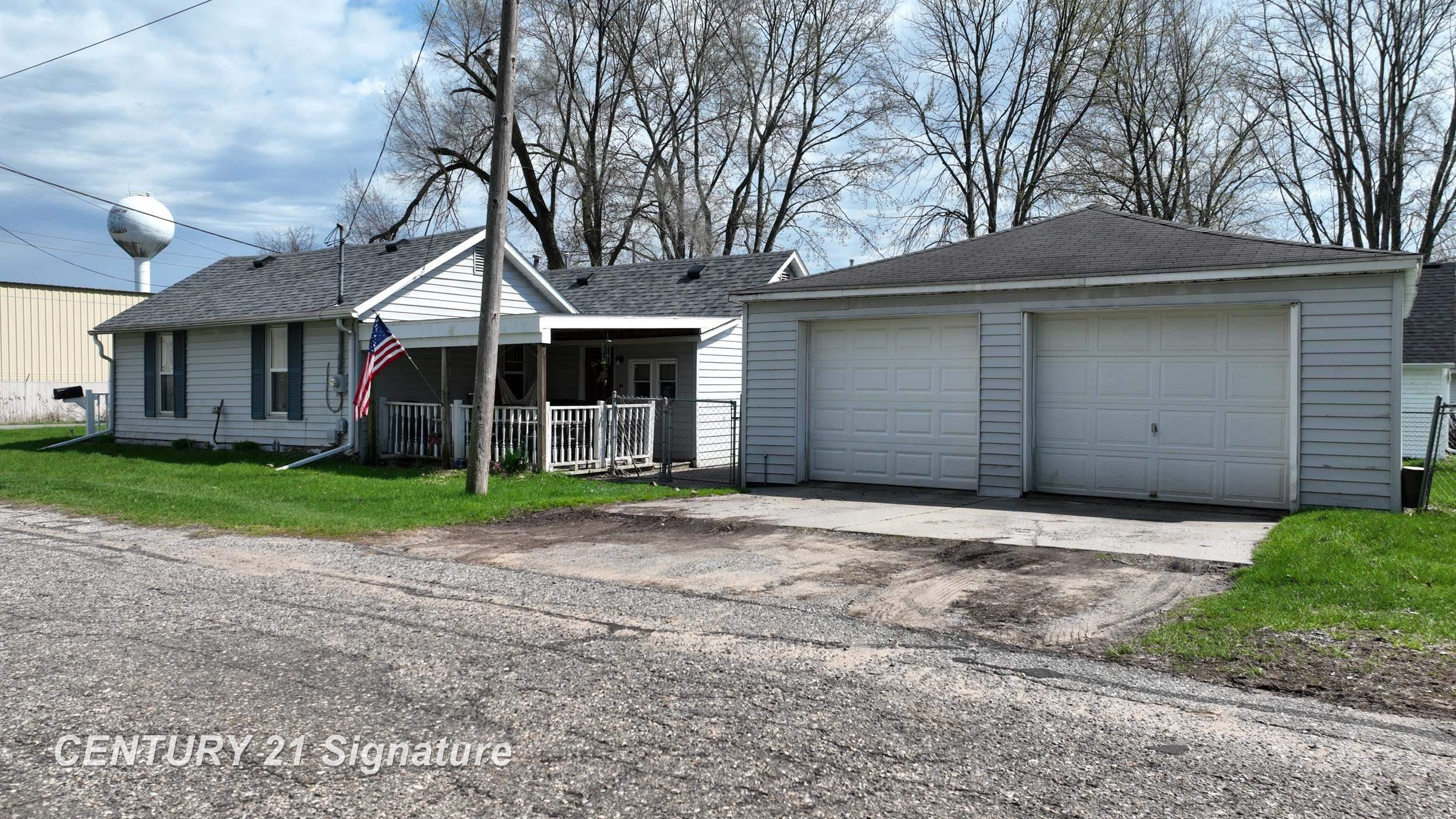 702 Flint Street, Saint Charles, MI 48655 — Photo 6