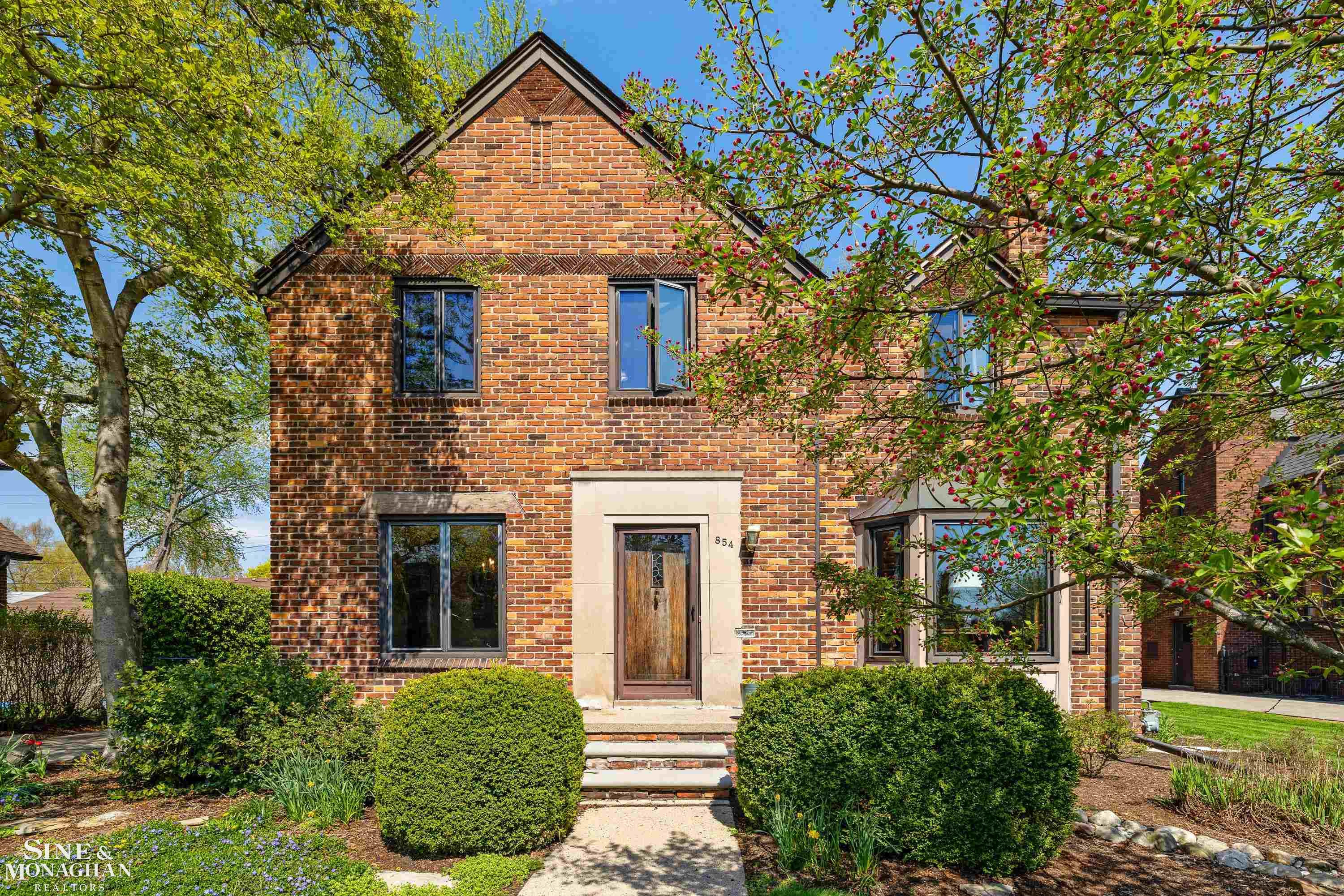 854 Pemberton Road, Grosse Pointe Park, MI 48230 — front exterior