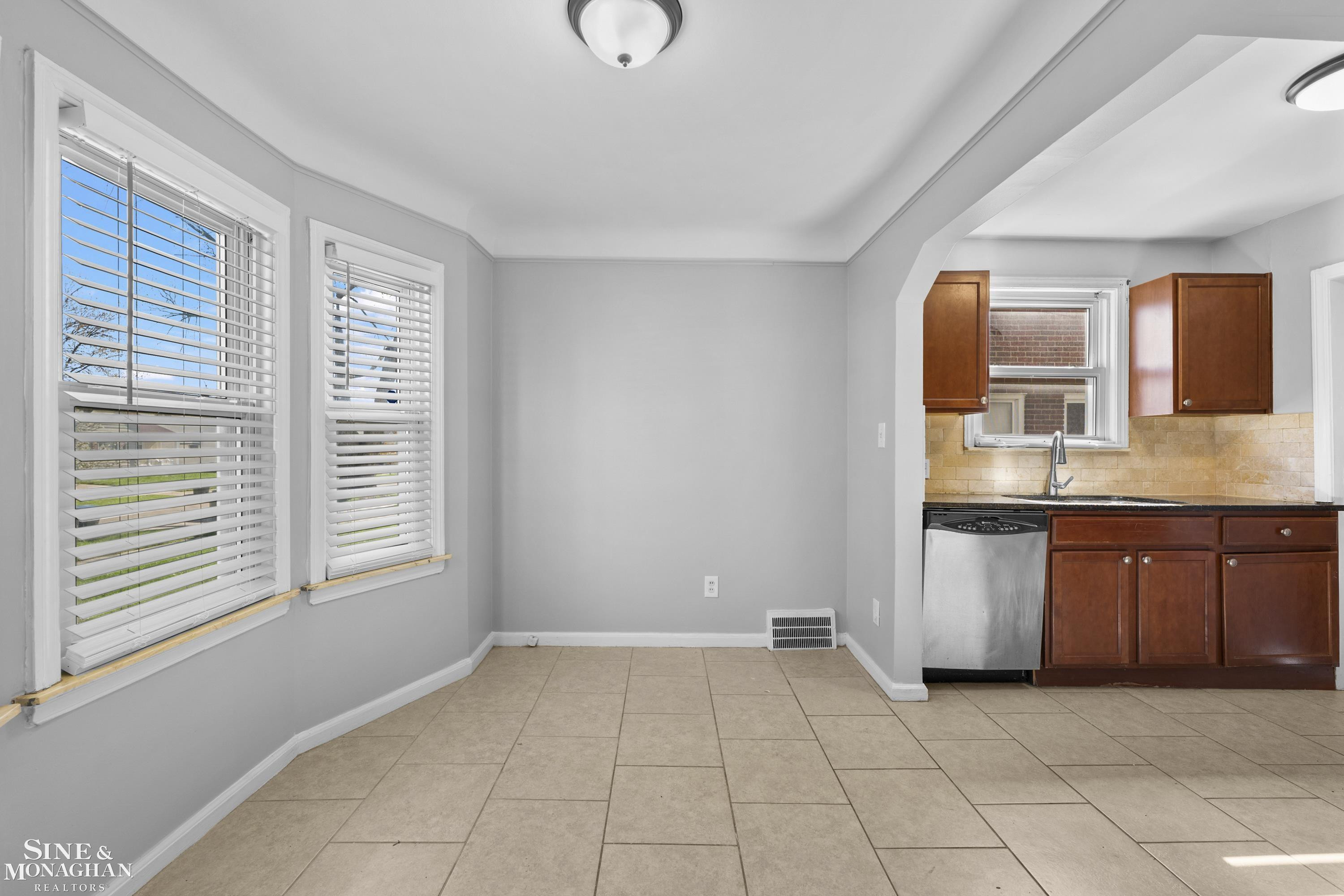 21734 Colony Street, Saint Clair Shores, MI 48080 — Photo 5