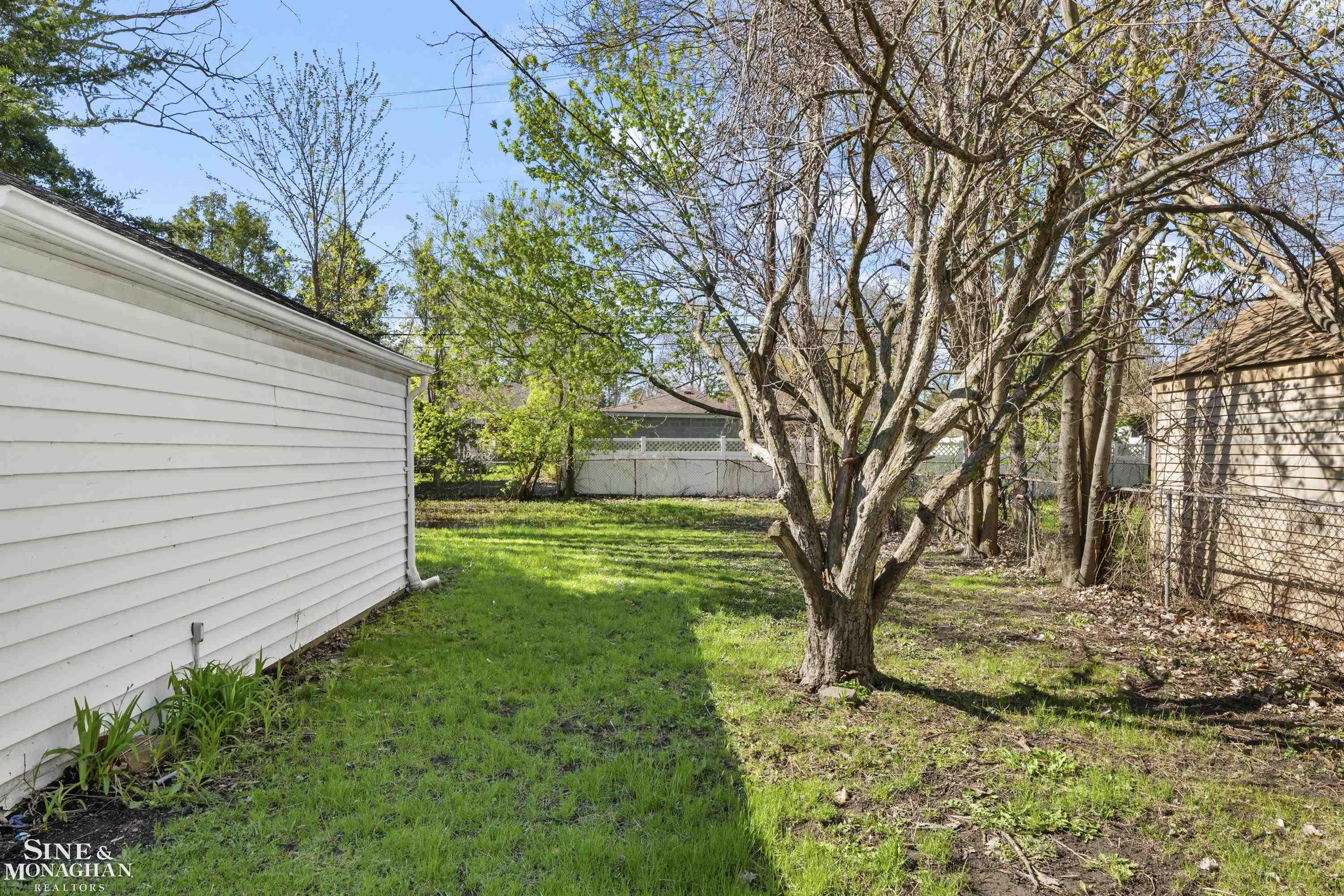 21734 Colony Street, Saint Clair Shores, MI 48080 — Photo 27