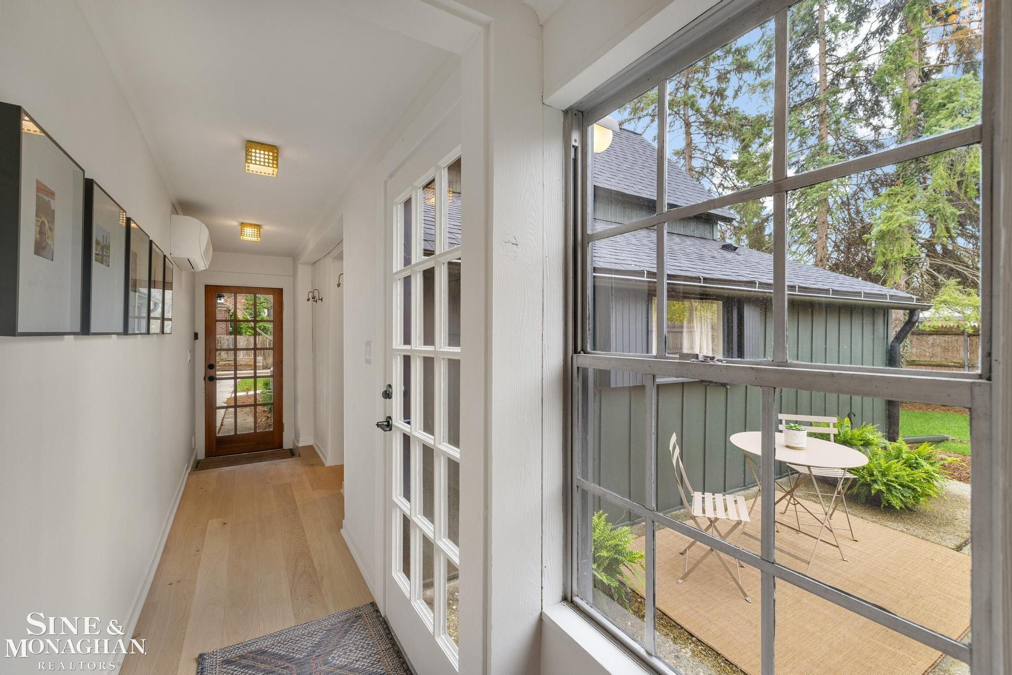 319 Beaupre Lane, Grosse Pointe Farms, MI 48236 — Photo 27