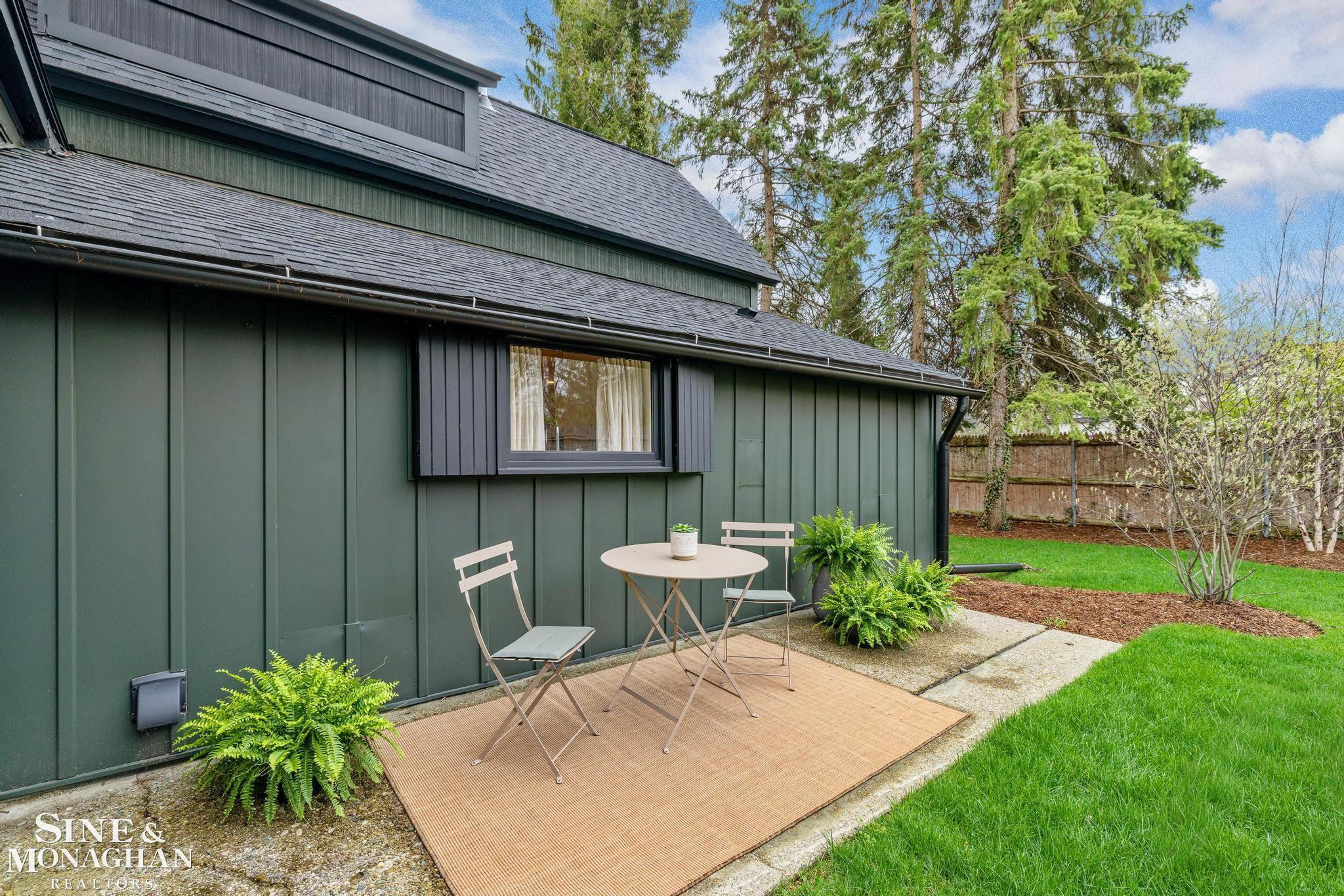319 Beaupre Lane, Grosse Pointe Farms, MI 48236 — Photo 34