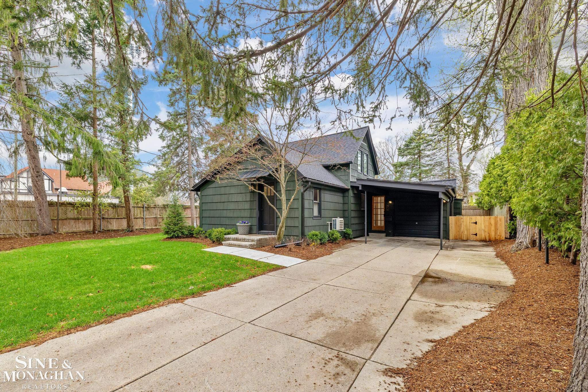319 Beaupre Lane, Grosse Pointe Farms, MI 48236 — Photo 41