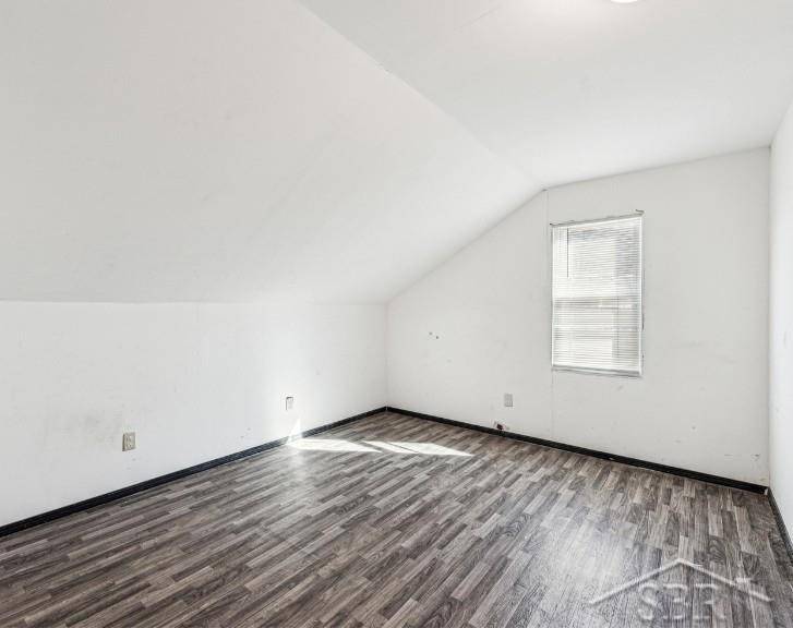 832 E Main Street, Benton Harbor, MI 49022 — Photo 11