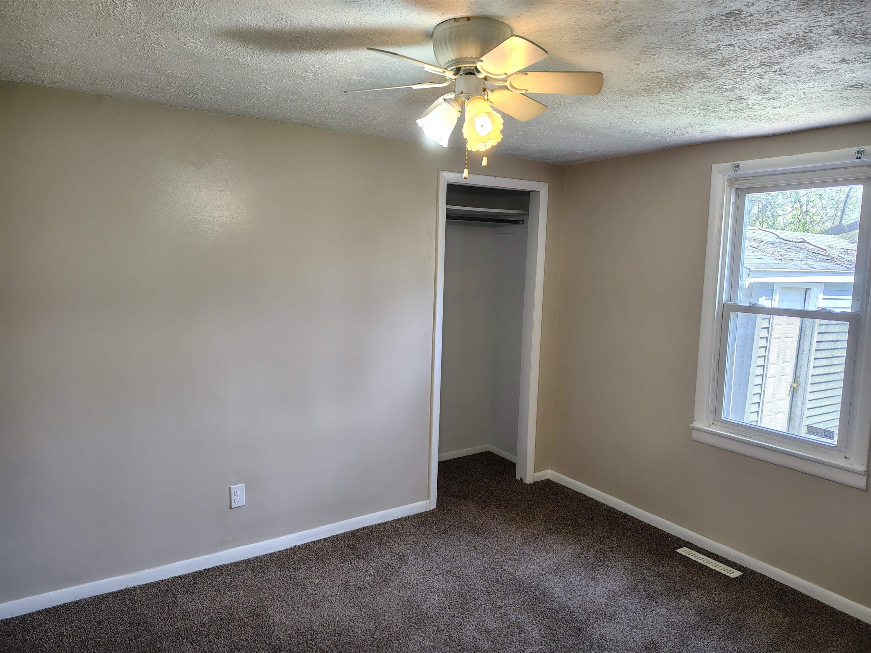 3129 Shaw Street, Burton, MI 48519 — Photo 8