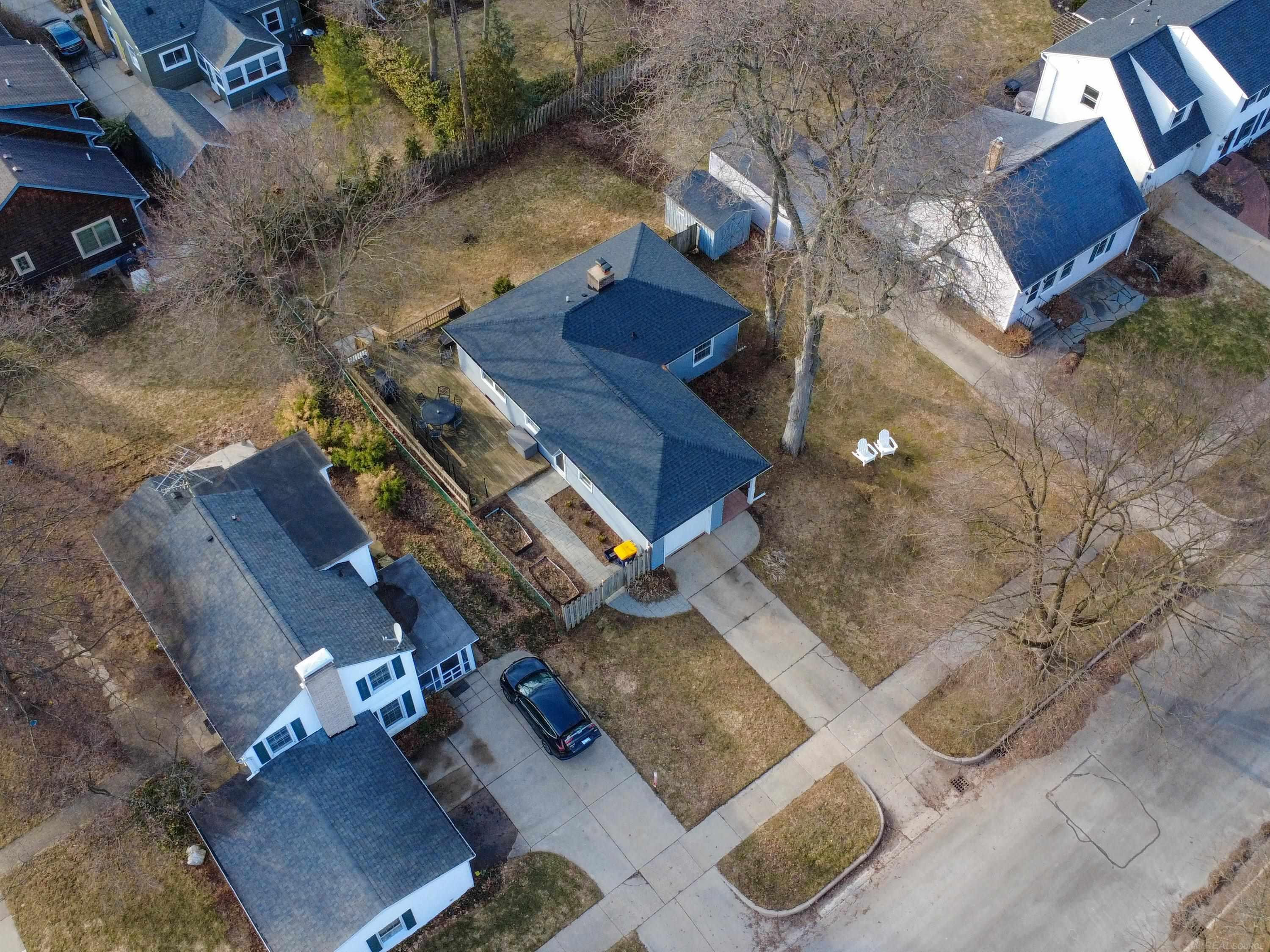 1155 Lake Grove Avenue, Grand Rapids, MI 49506 — Photo 37