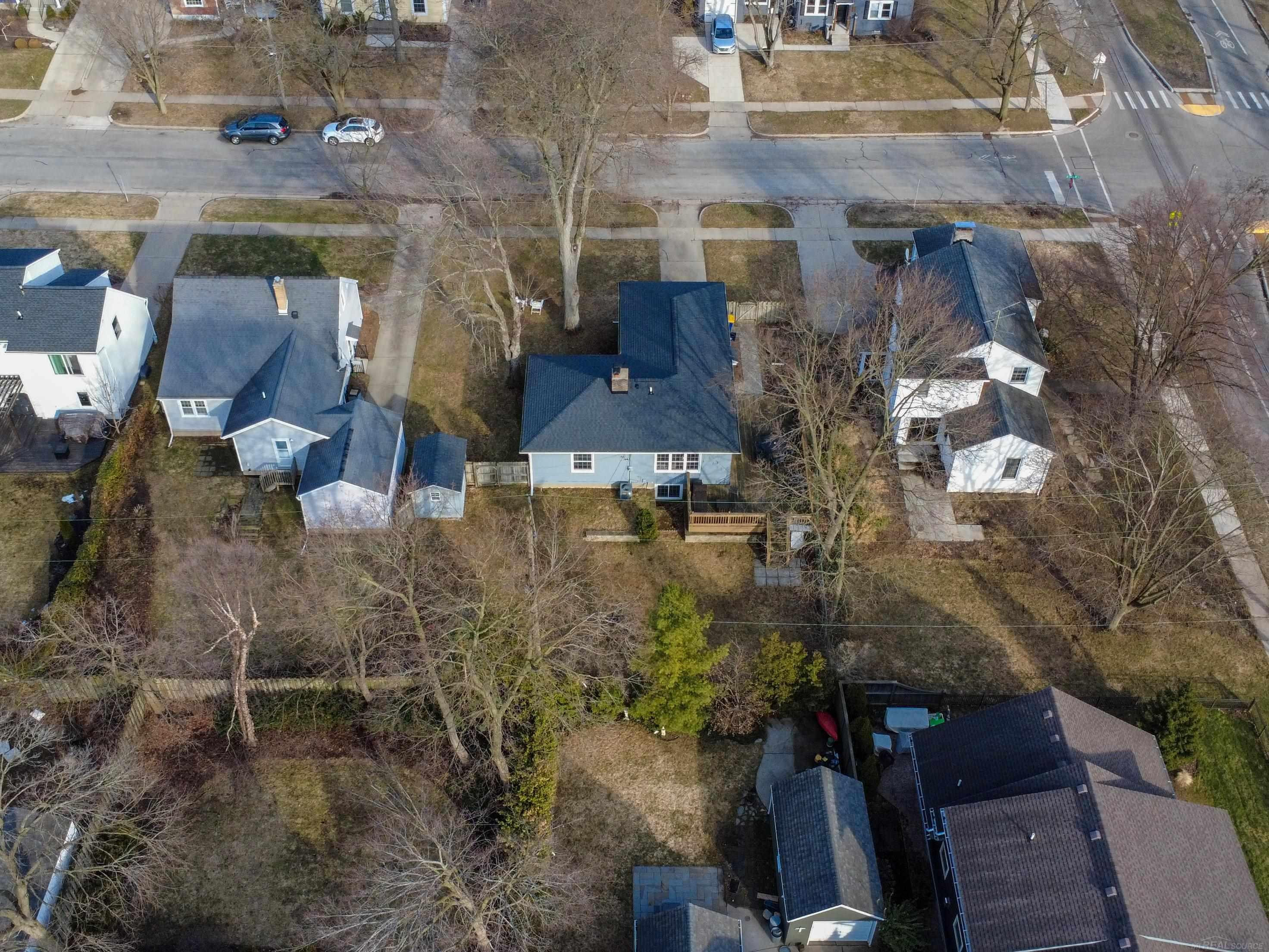 1155 Lake Grove Avenue, Grand Rapids, MI 49506 — Photo 38