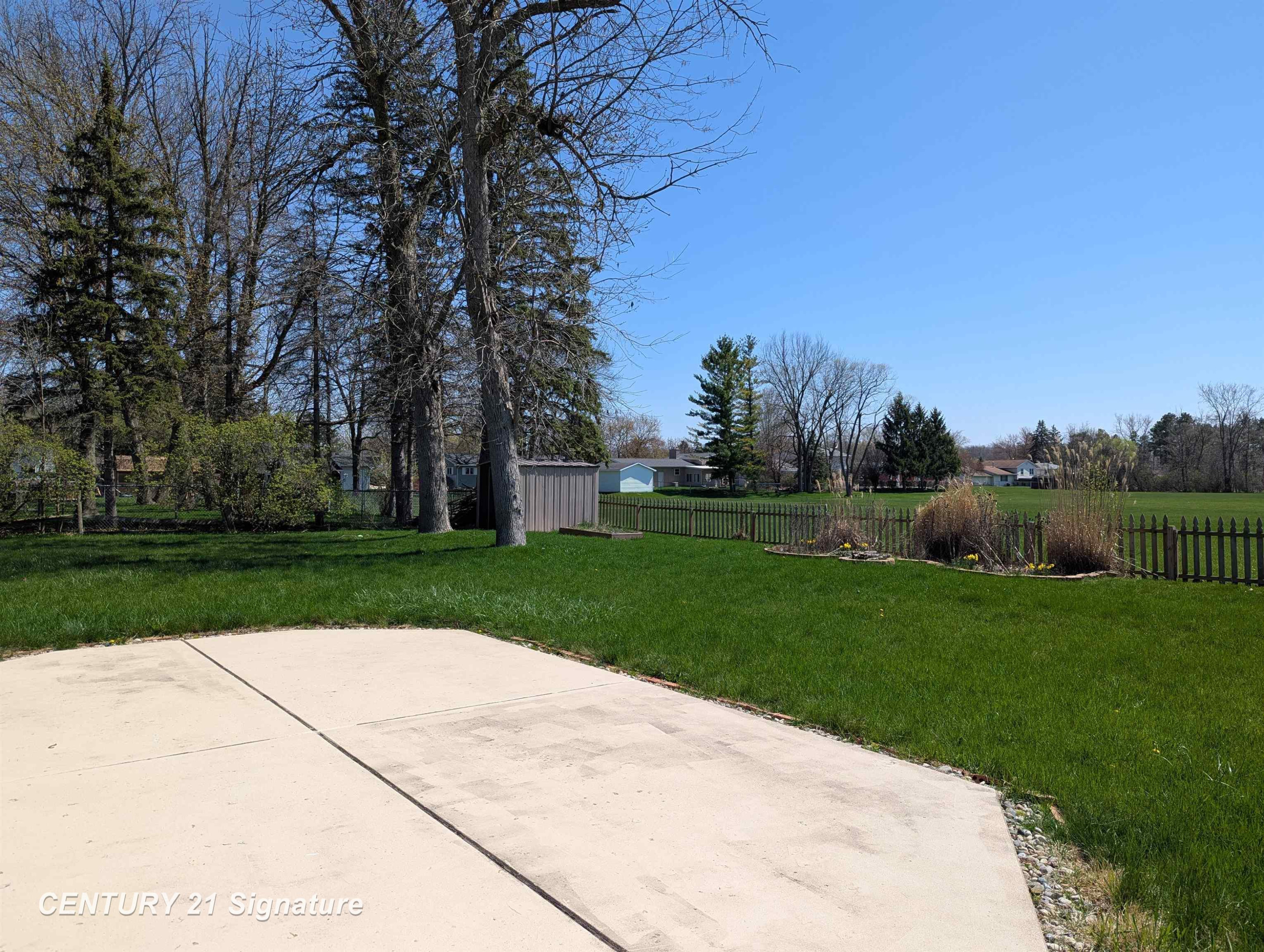 1040 Wheelock Street, Freeland, MI 48623 — Photo 5