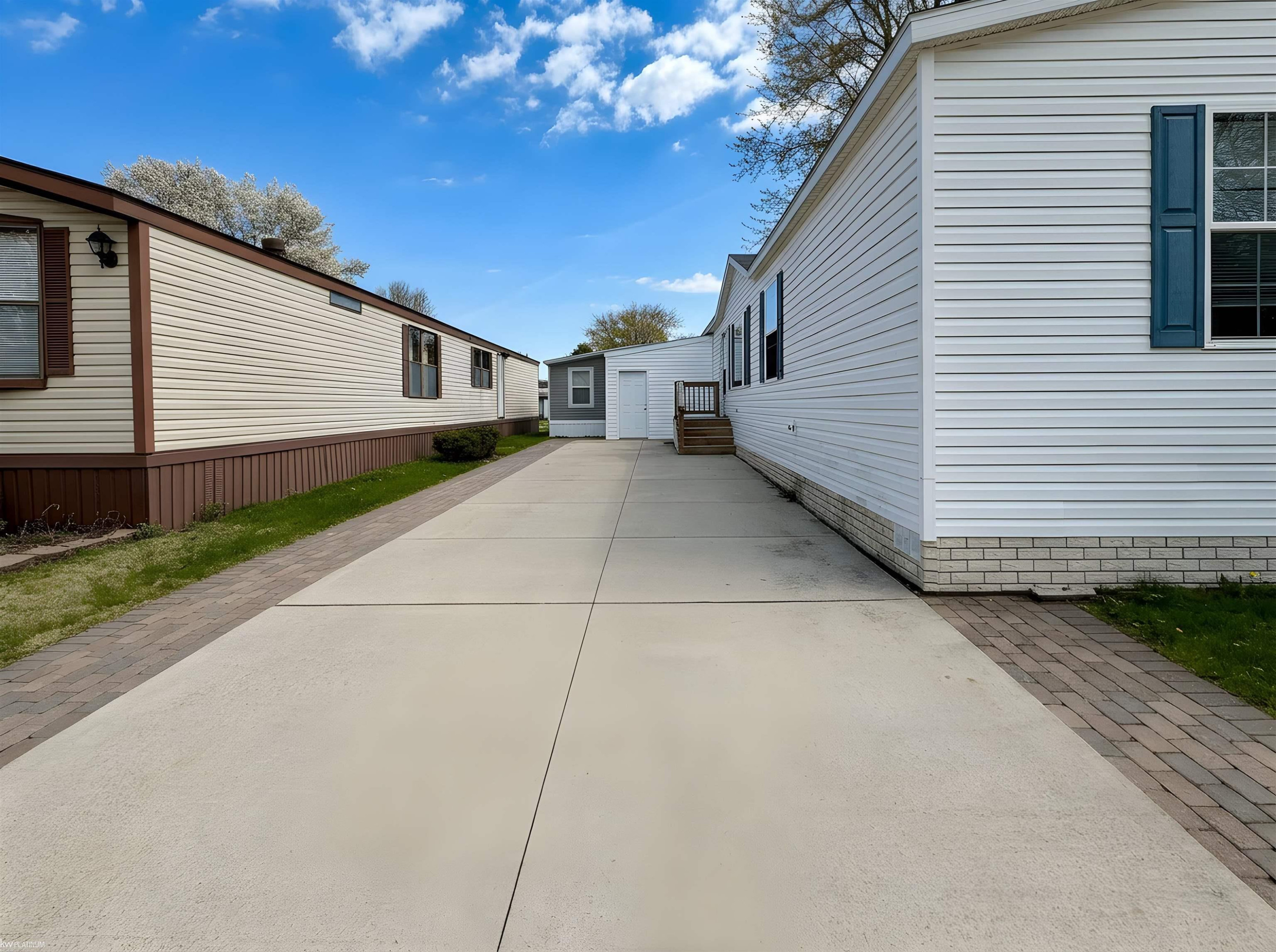 49982 Pennbrook Court, Shelby Twp, MI 48317 — Photo 3