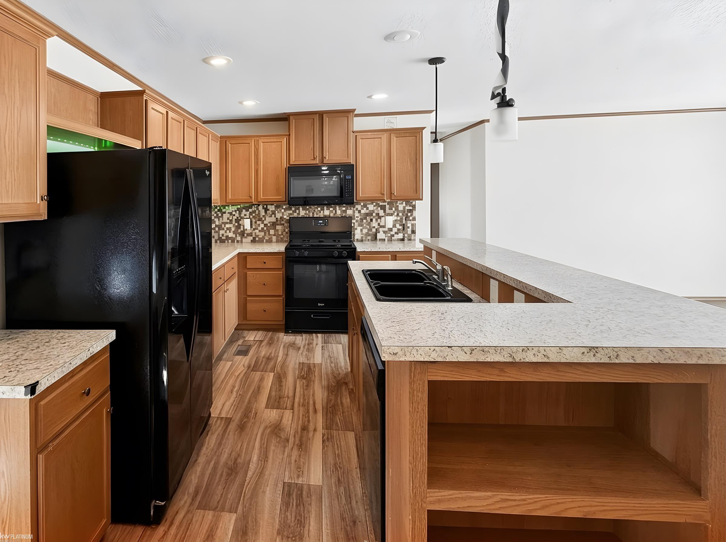 49982 Pennbrook Court, Shelby Twp, MI 48317 — Photo 12