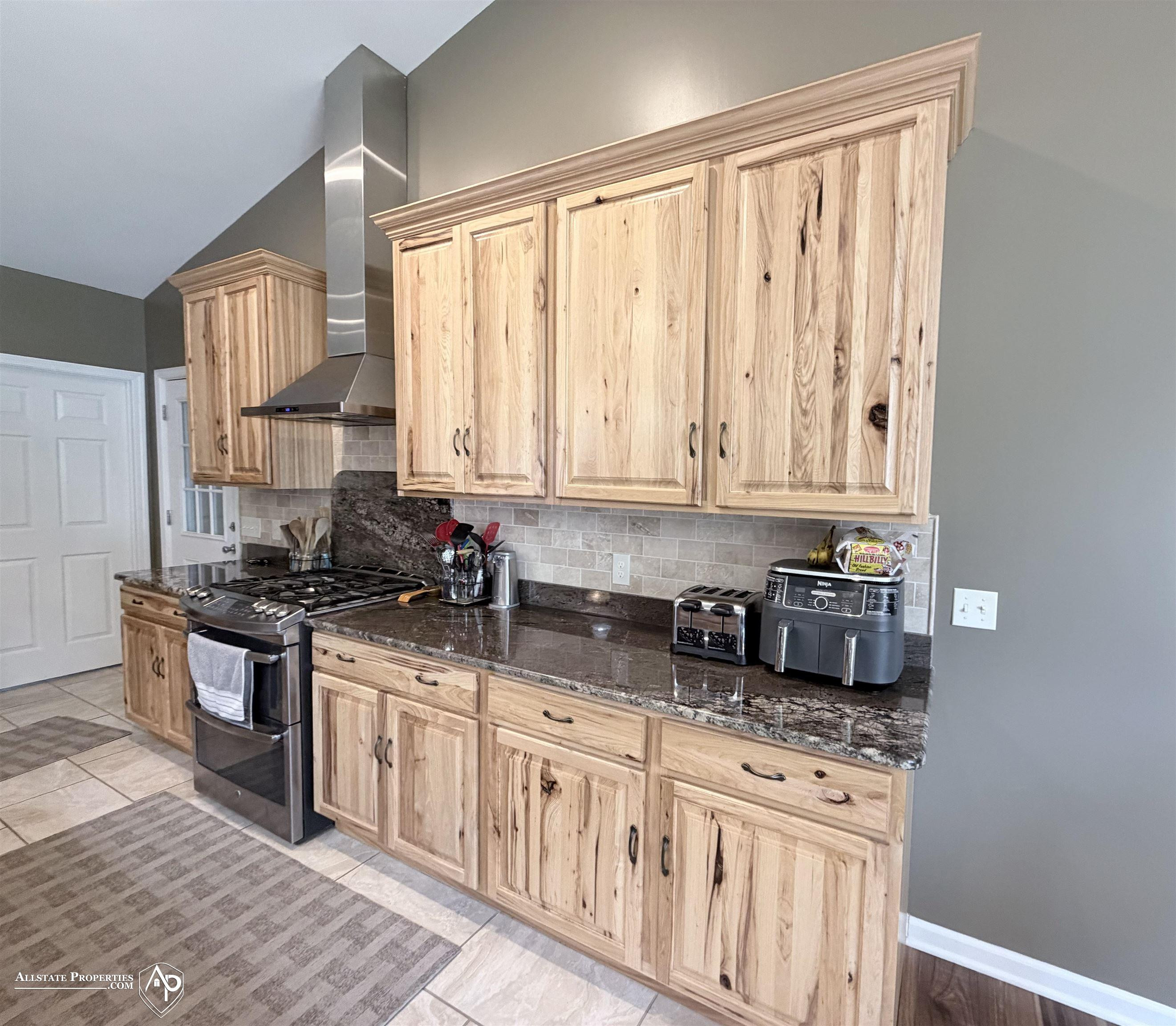 10218 Farrand Road, Otisville, MI 48463 — Photo 9