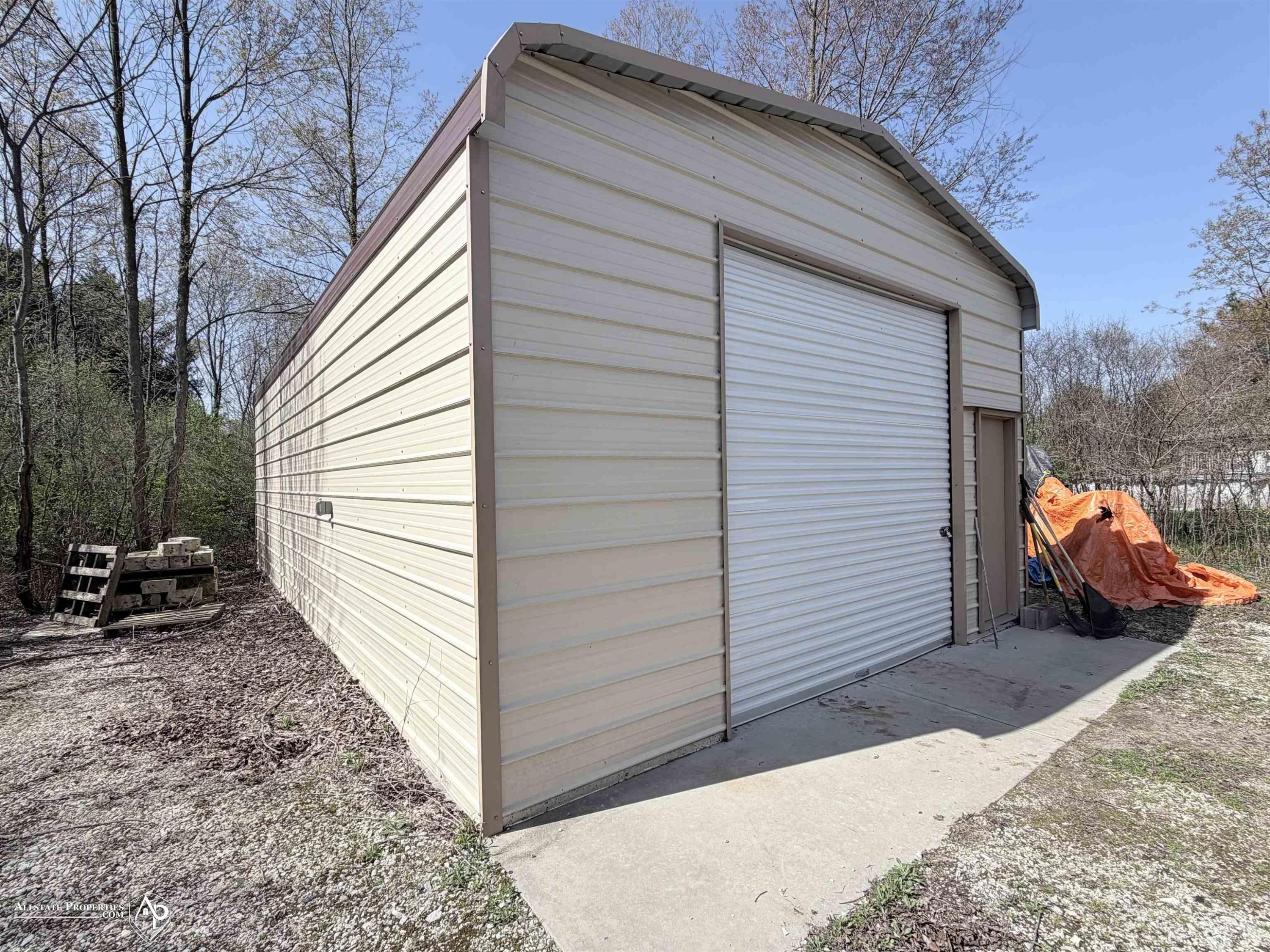 10218 Farrand Road, Otisville, MI 48463 — Photo 35
