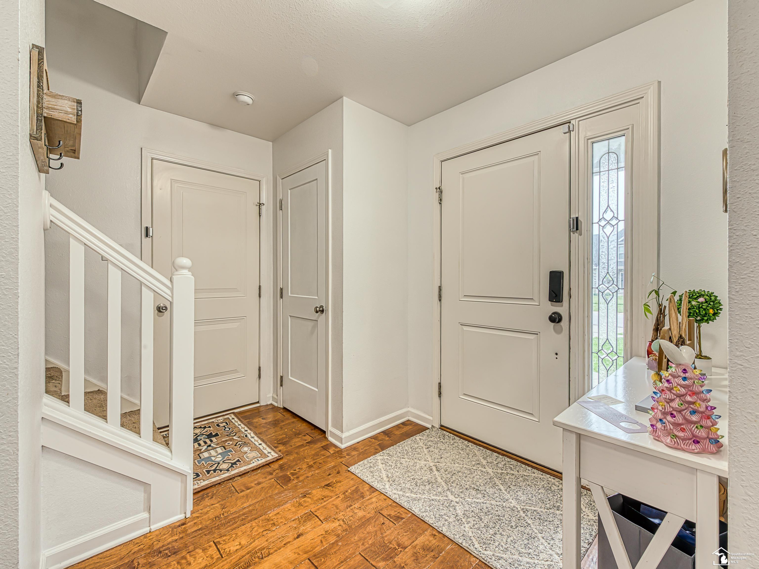 736 Grand Oak Drive, Temperance, MI 48182 — Photo 2