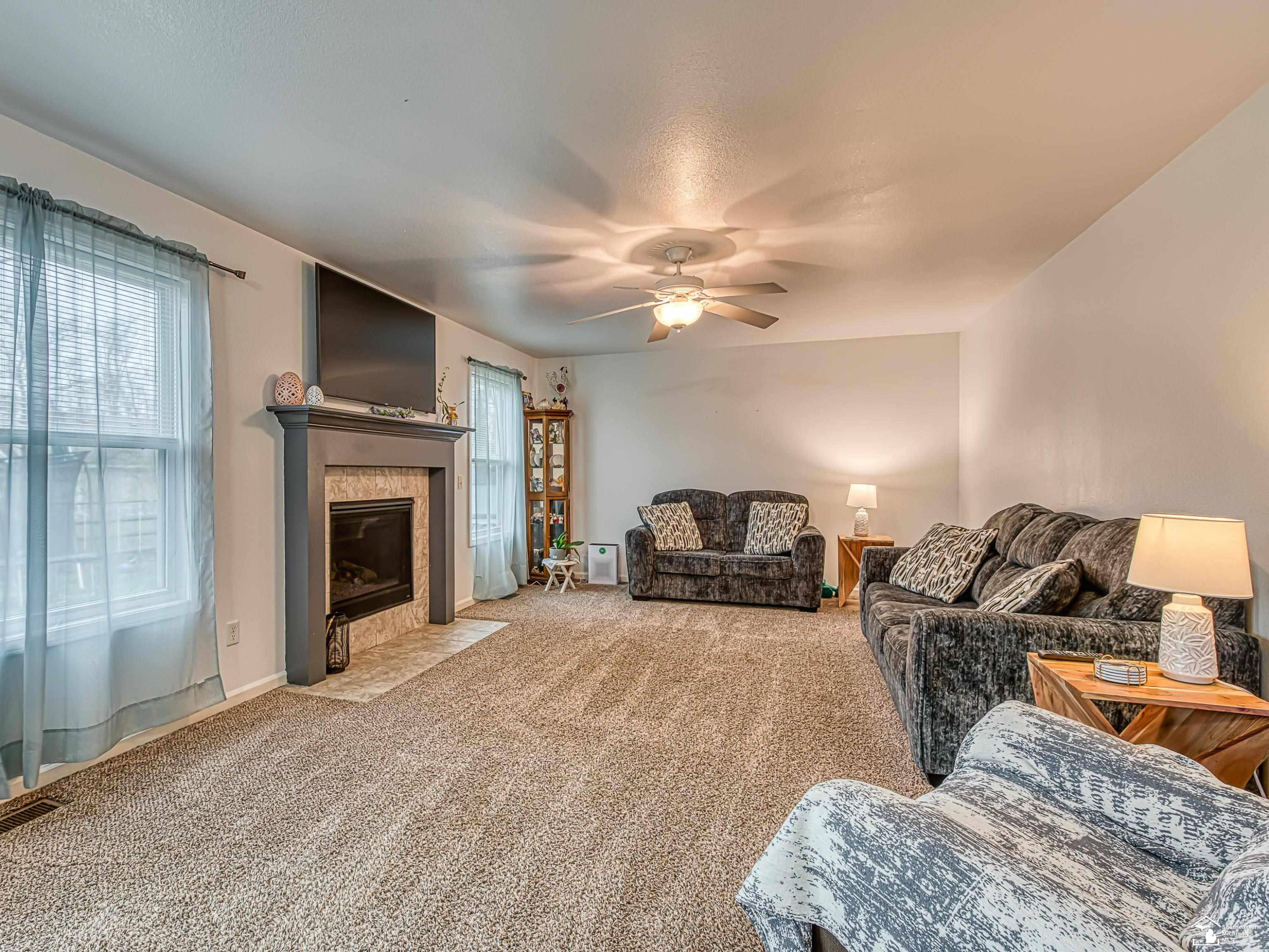 736 Grand Oak Drive, Temperance, MI 48182 — Photo 15