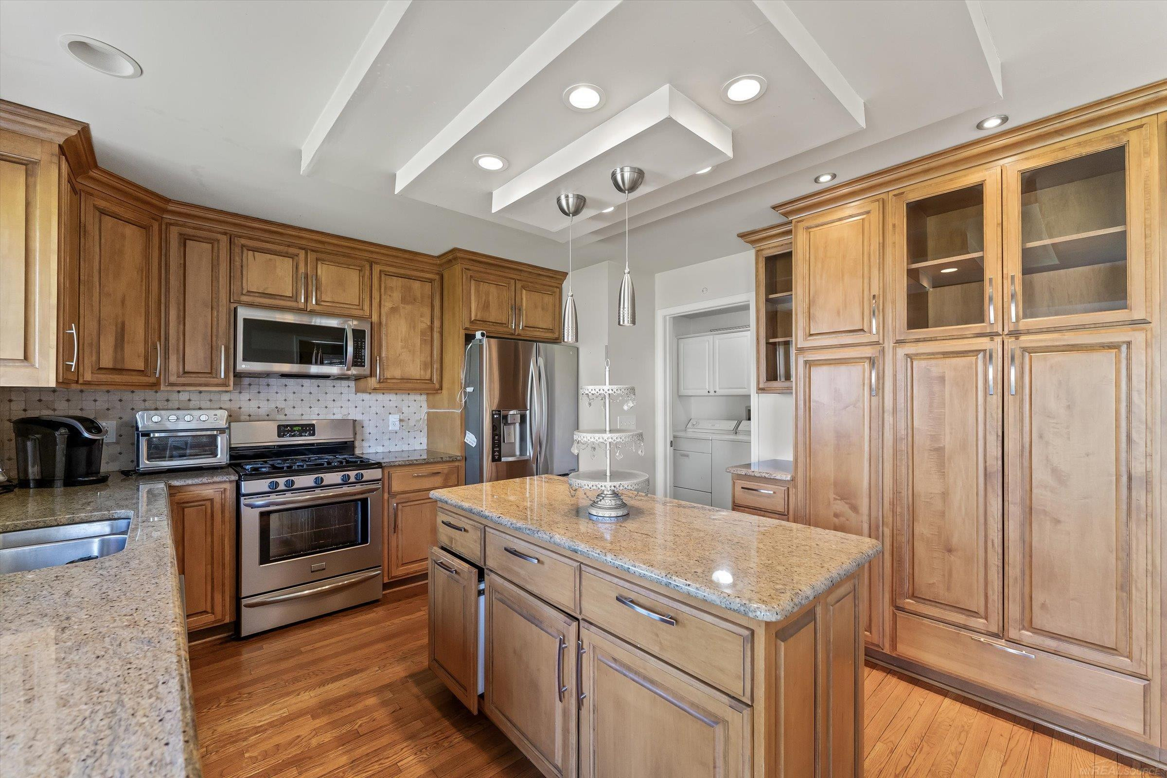 485 Cherry Grove Lane, MI 48390 — Photo 11