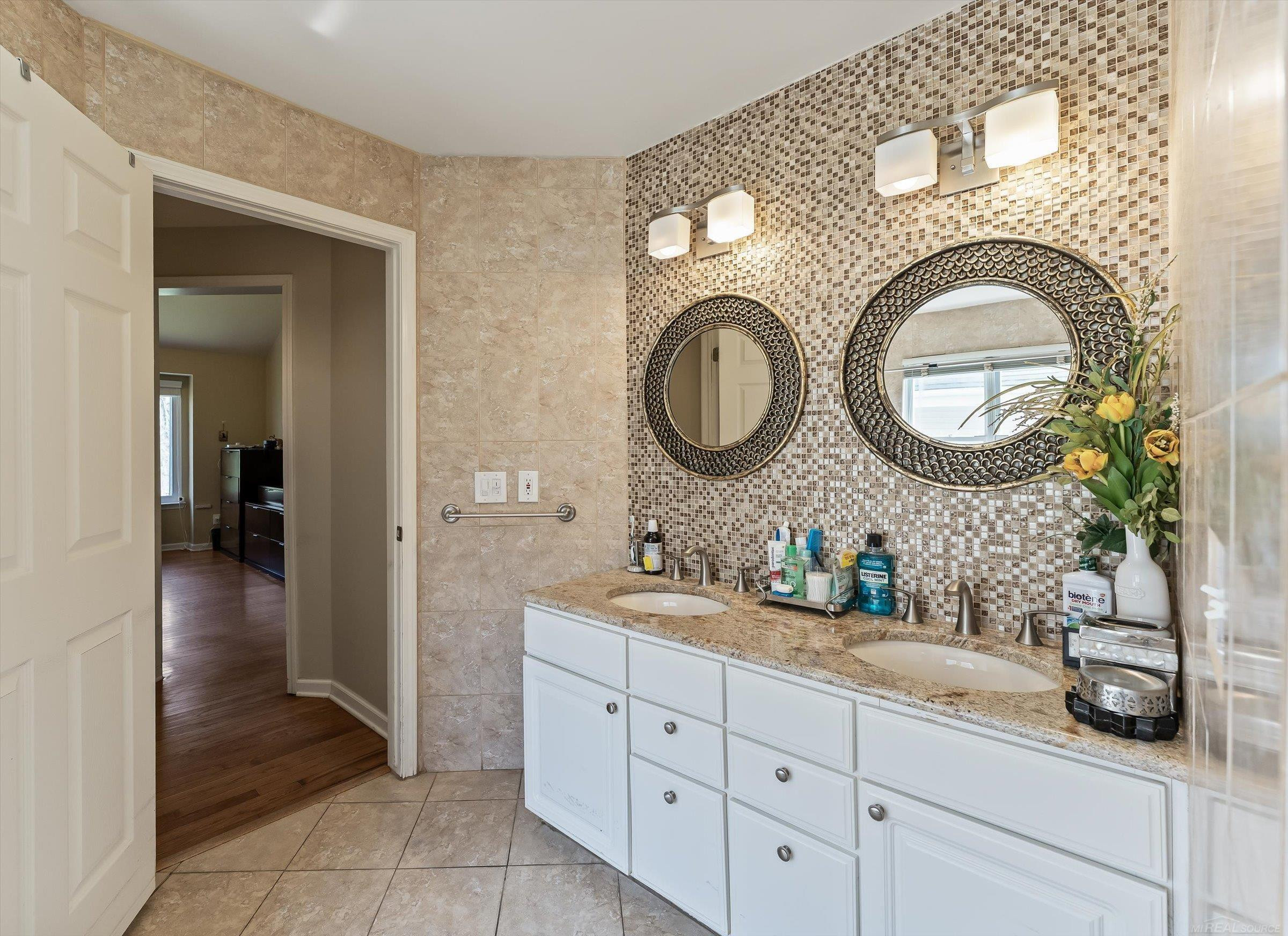 485 Cherry Grove Lane, MI 48390 — Photo 15