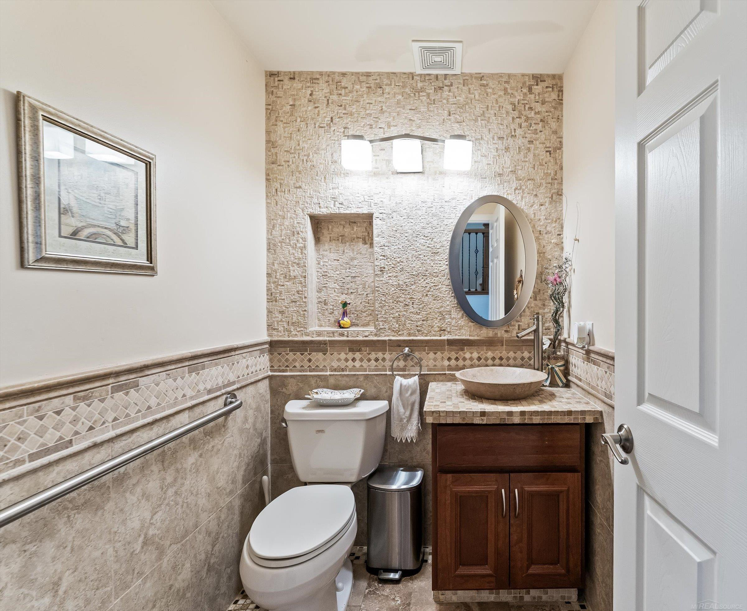 485 Cherry Grove Lane, MI 48390 — Photo 19