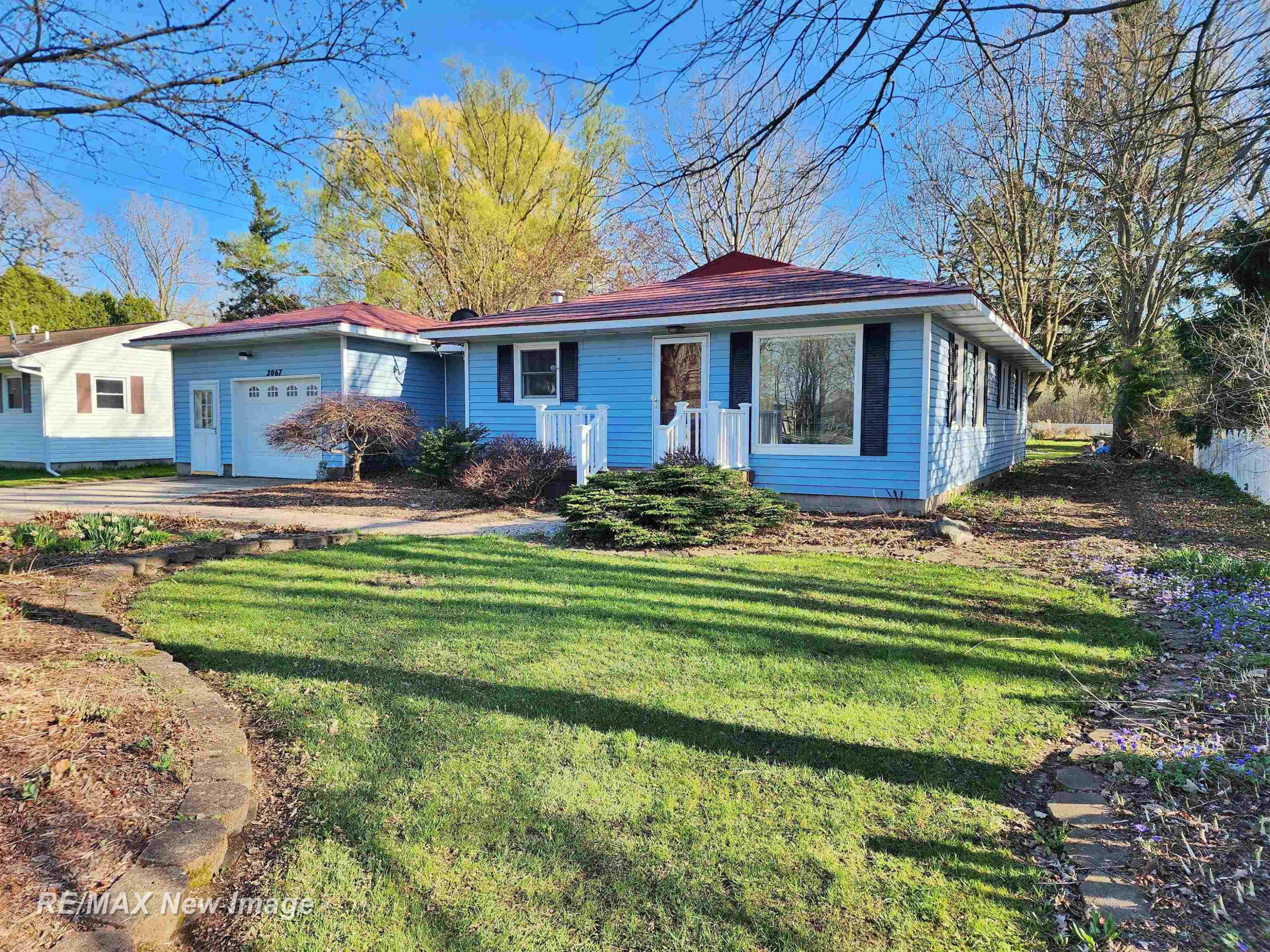 2067 W Midland Road, Auburn, MI 48611 — Photo 4
