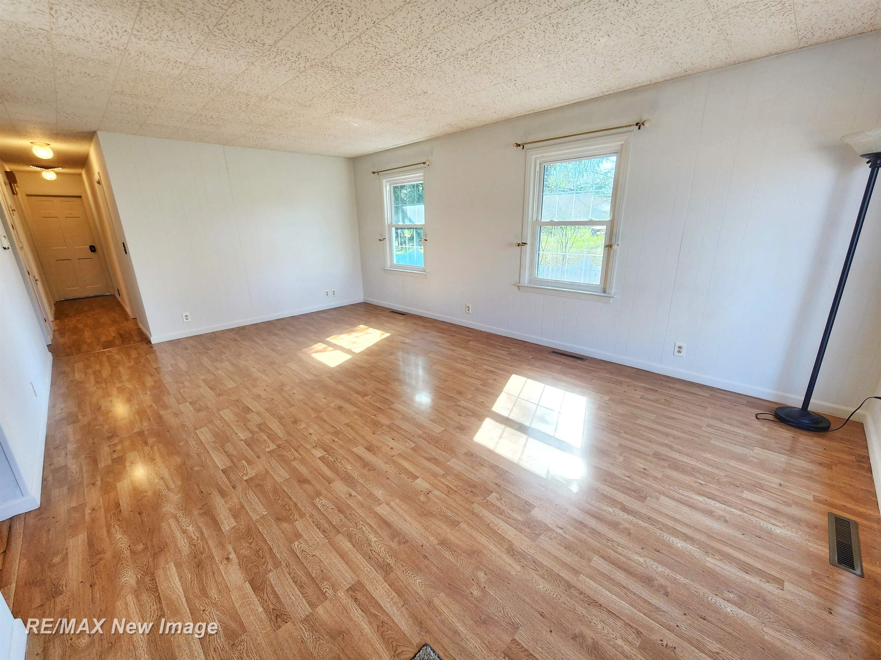 2067 W Midland Road, Auburn, MI 48611 — Photo 8