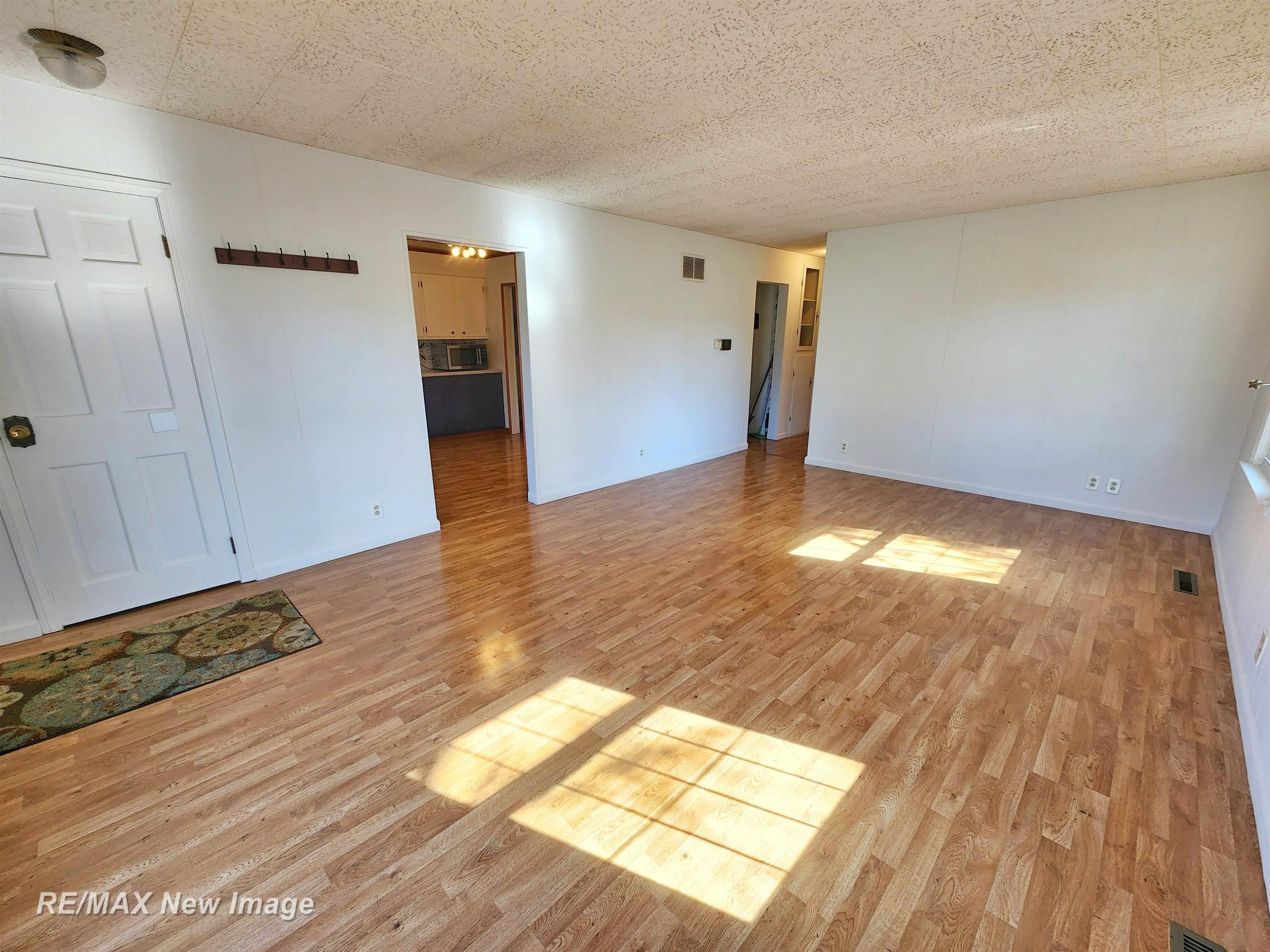 2067 W Midland Road, Auburn, MI 48611 — Photo 9