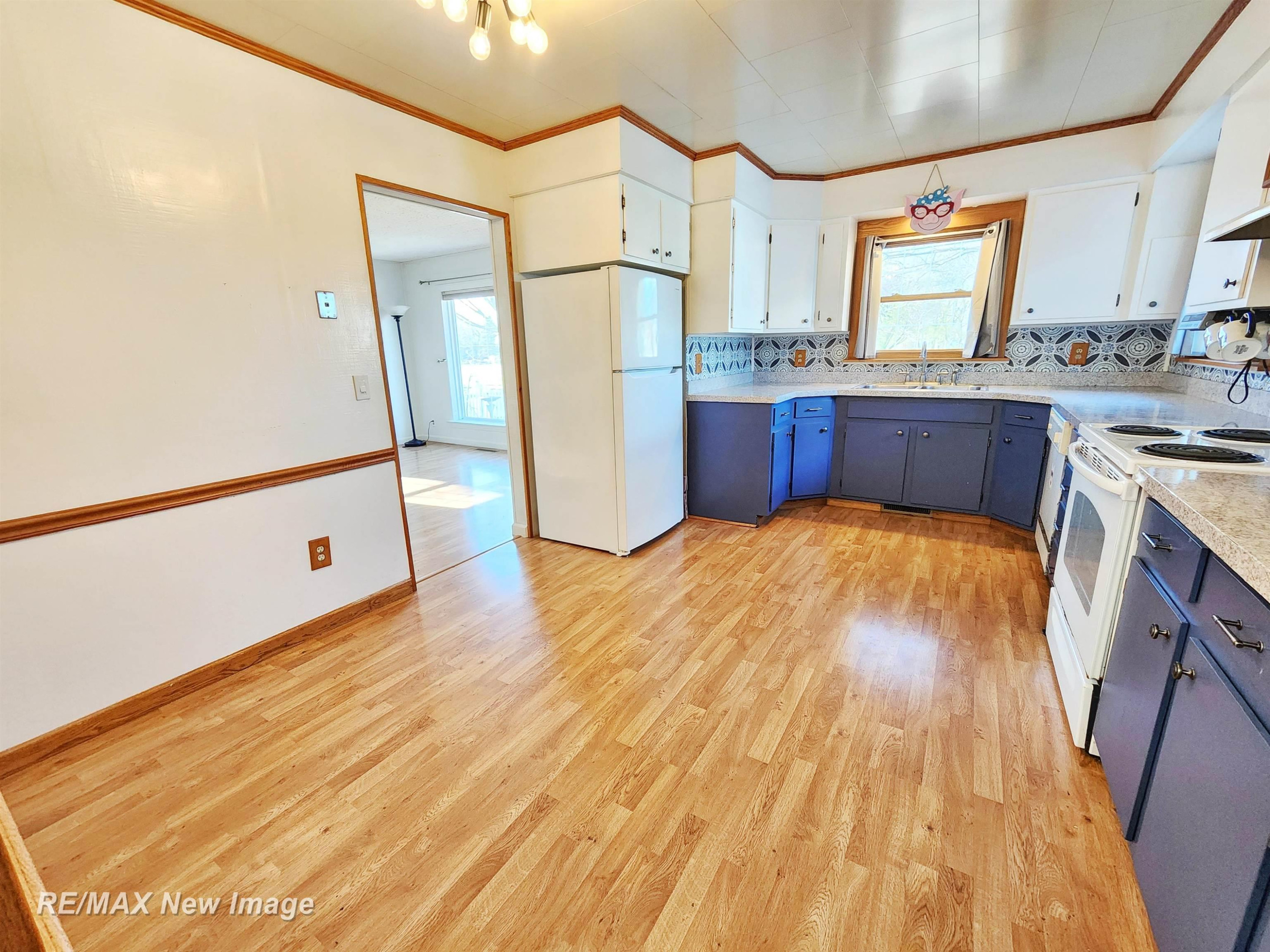 2067 W Midland Road, Auburn, MI 48611 — Photo 12