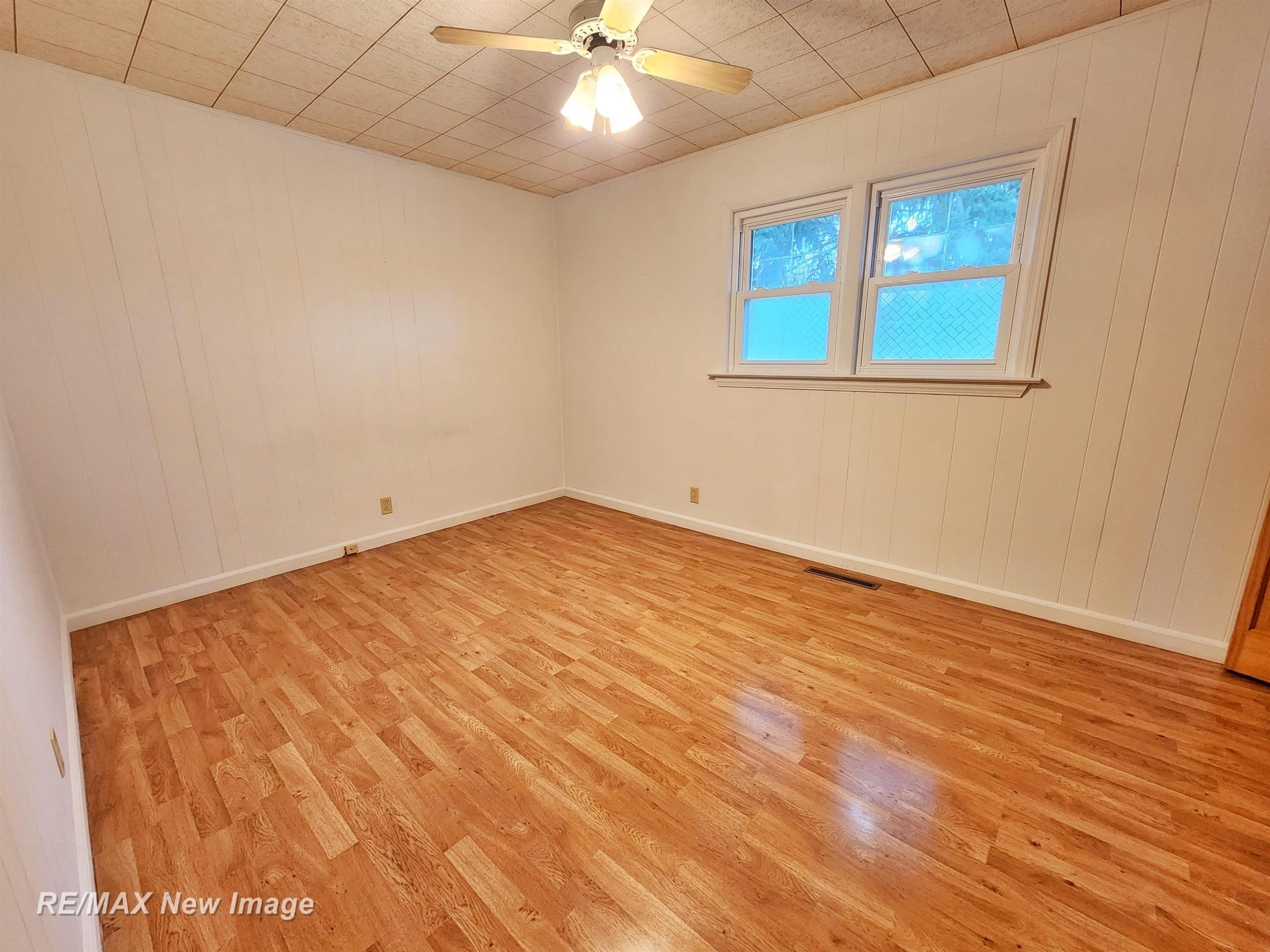 2067 W Midland Road, Auburn, MI 48611 — Photo 16