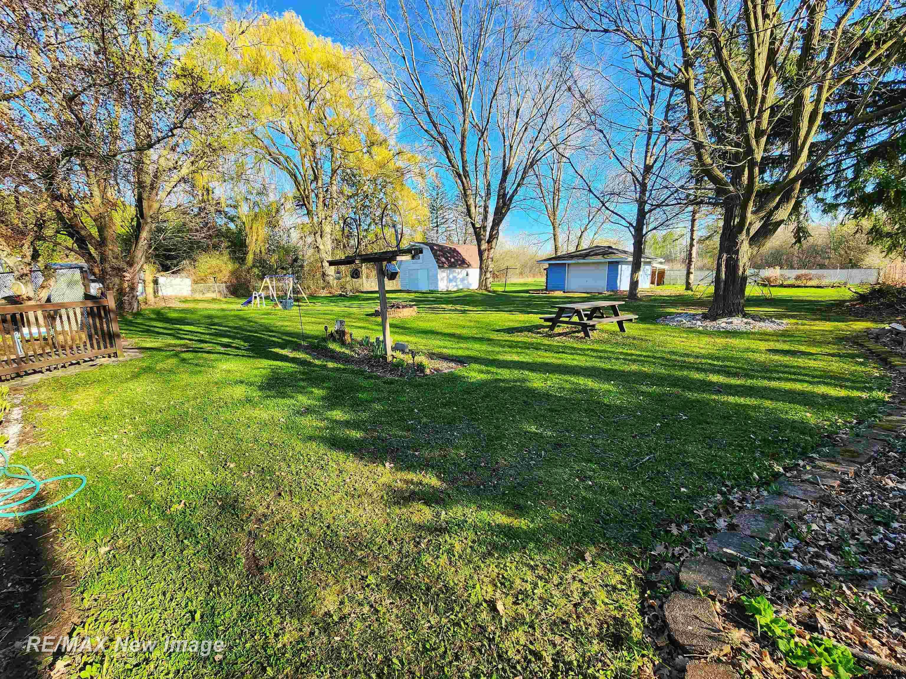 2067 W Midland Road, Auburn, MI 48611 — Photo 39