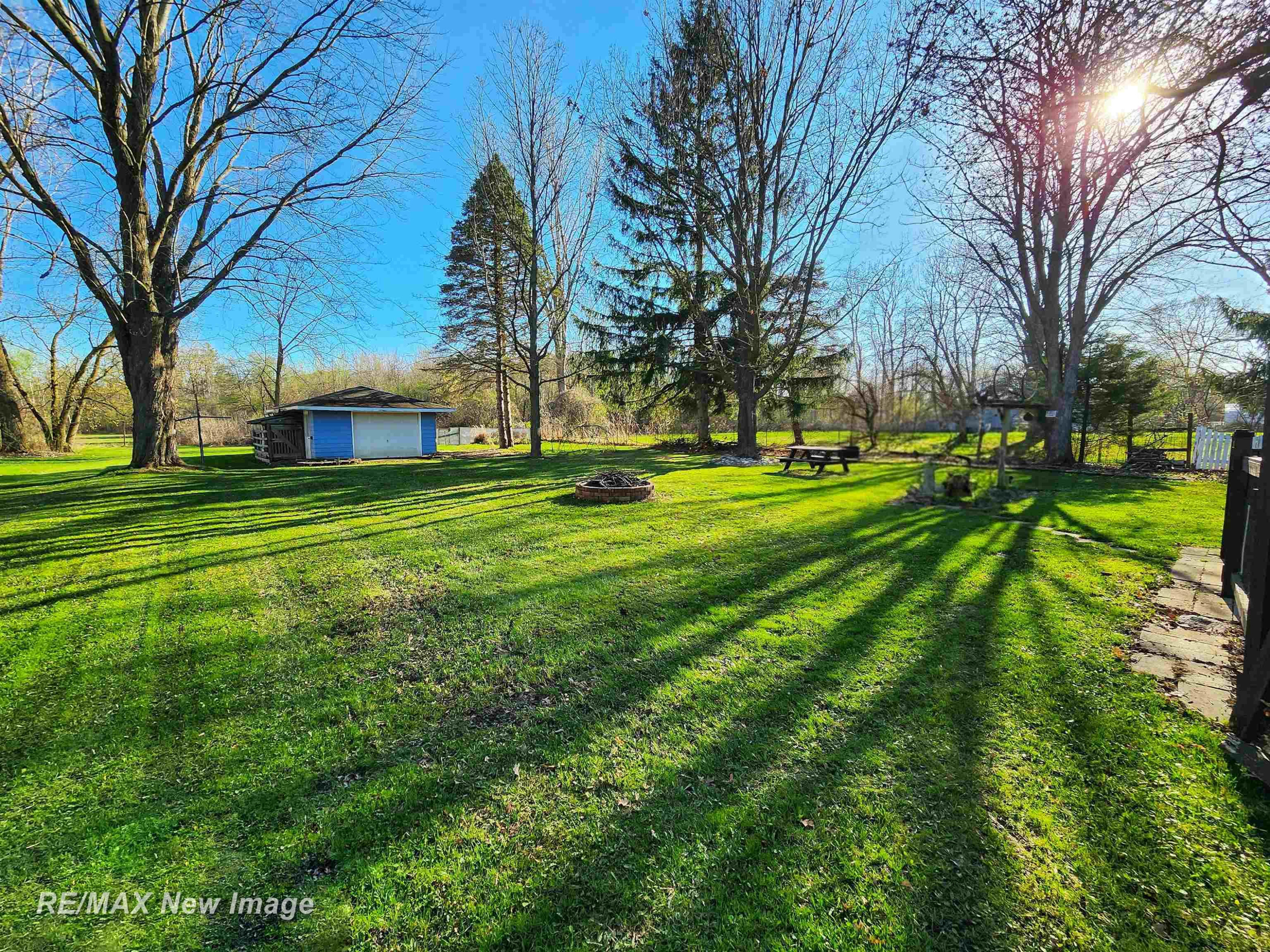 2067 W Midland Road, Auburn, MI 48611 — Photo 40