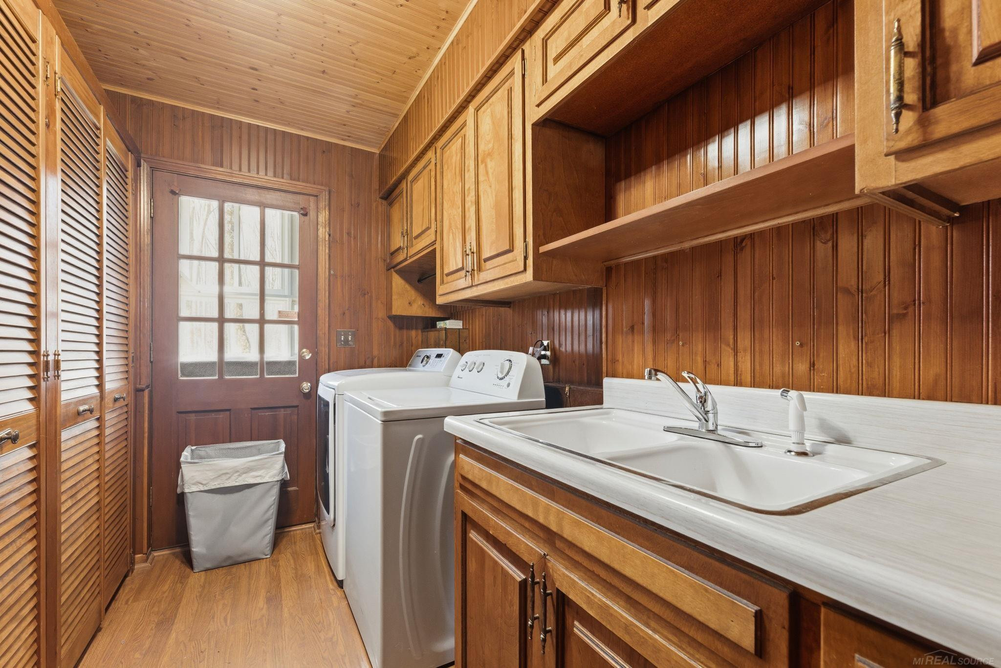 3645 W Surrey Lane, MI 48059 — Photo 23