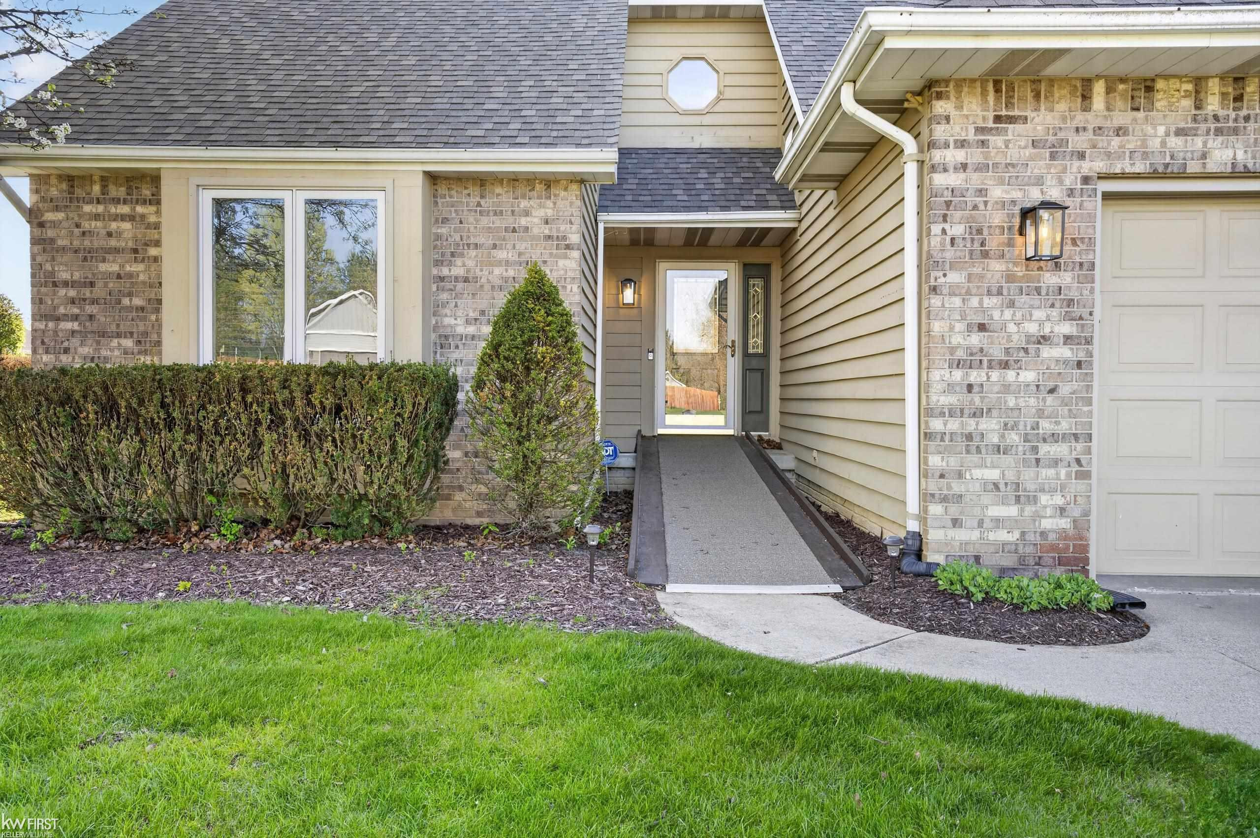 2345 Lost Creek Drive, Flushing, MI 48433 — Photo 3