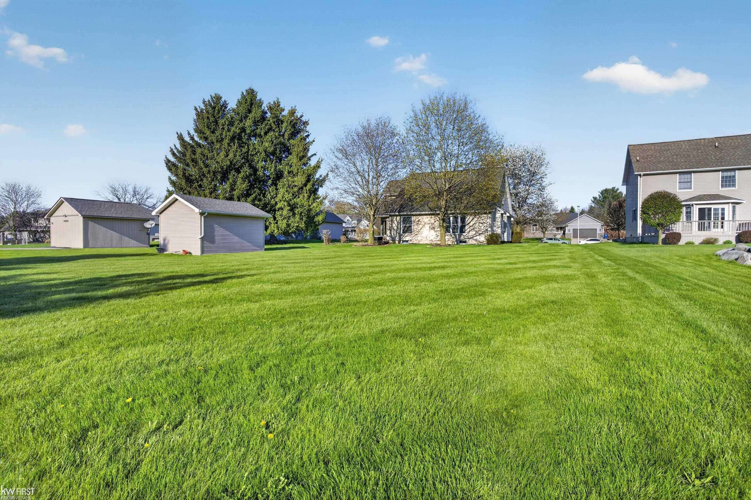 2345 Lost Creek Drive, Flushing, MI 48433 — Photo 14