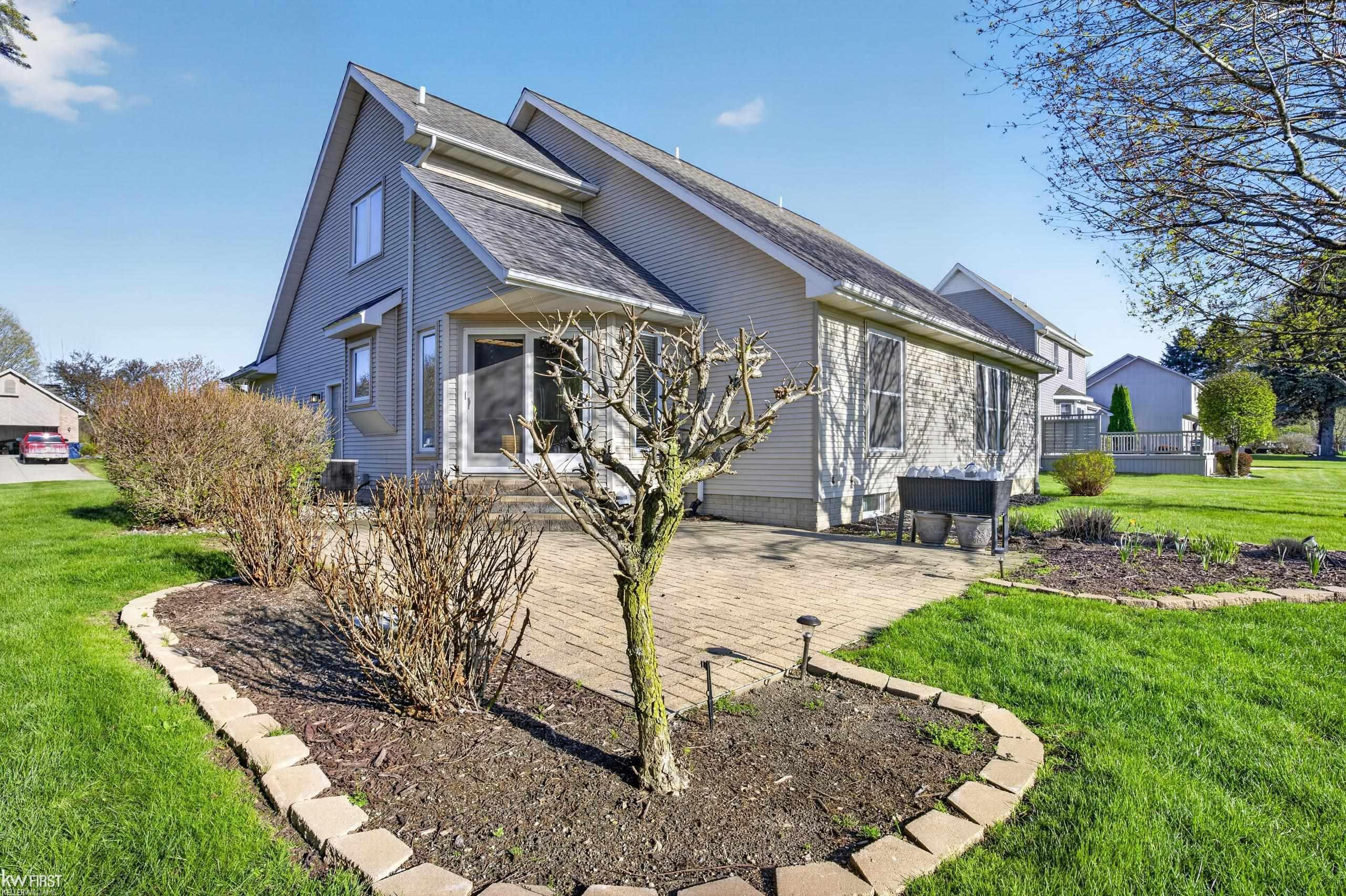 2345 Lost Creek Drive, Flushing, MI 48433 — Photo 16