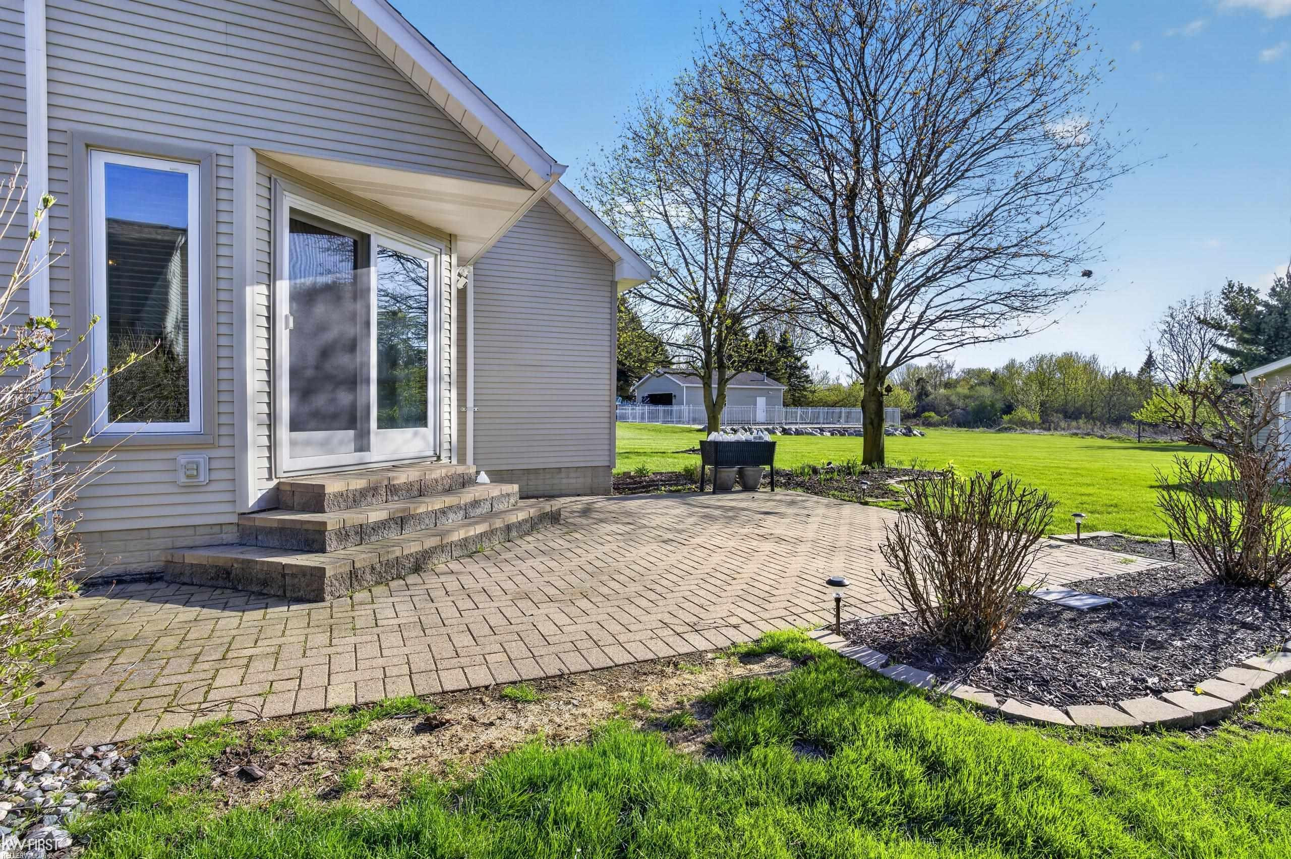 2345 Lost Creek Drive, Flushing, MI 48433 — Photo 18