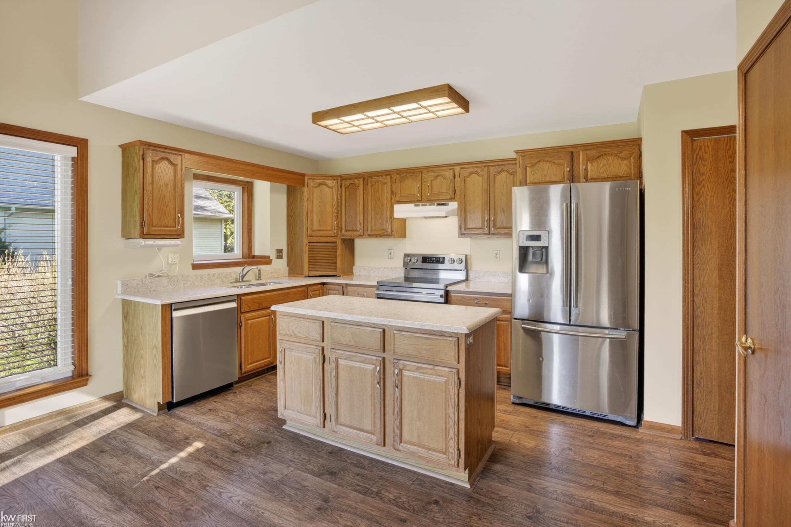 2345 Lost Creek Drive, Flushing, MI 48433 — Photo 23