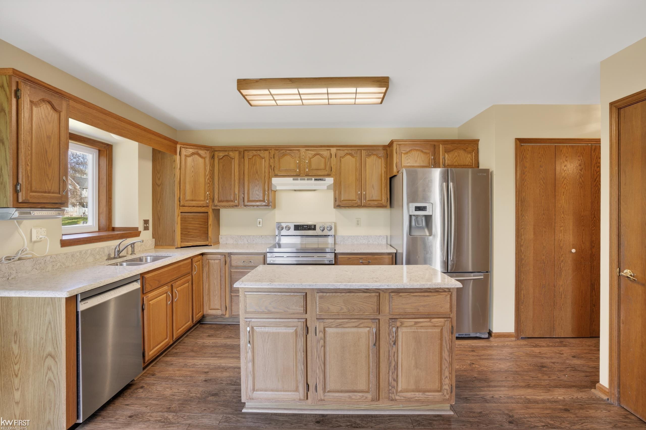 2345 Lost Creek Drive, Flushing, MI 48433 — Photo 24