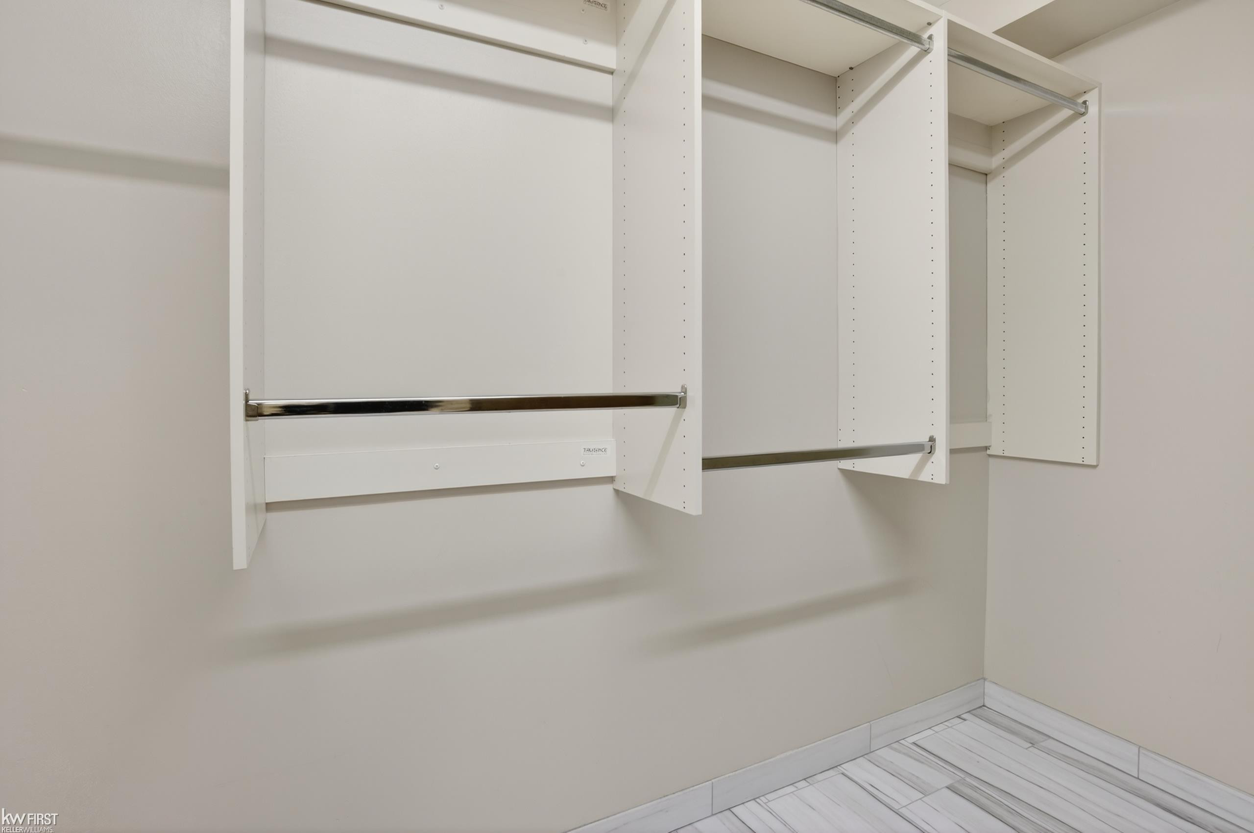 2345 Lost Creek Drive, Flushing, MI 48433 — Photo 45