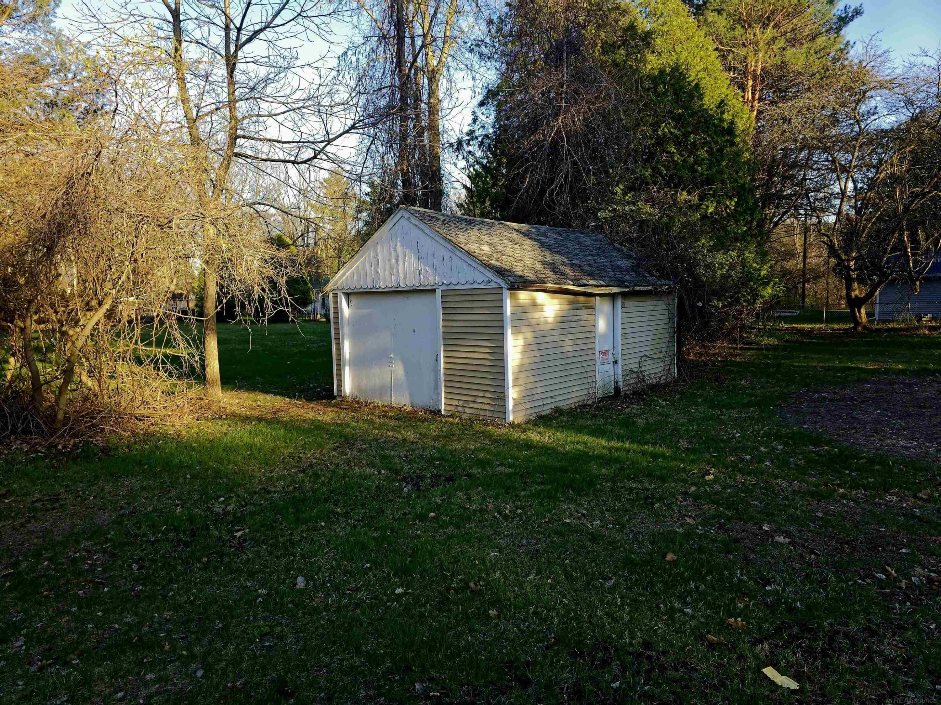 7333 Hawthorne Road, Lexington, MI 48450 — Photo 5
