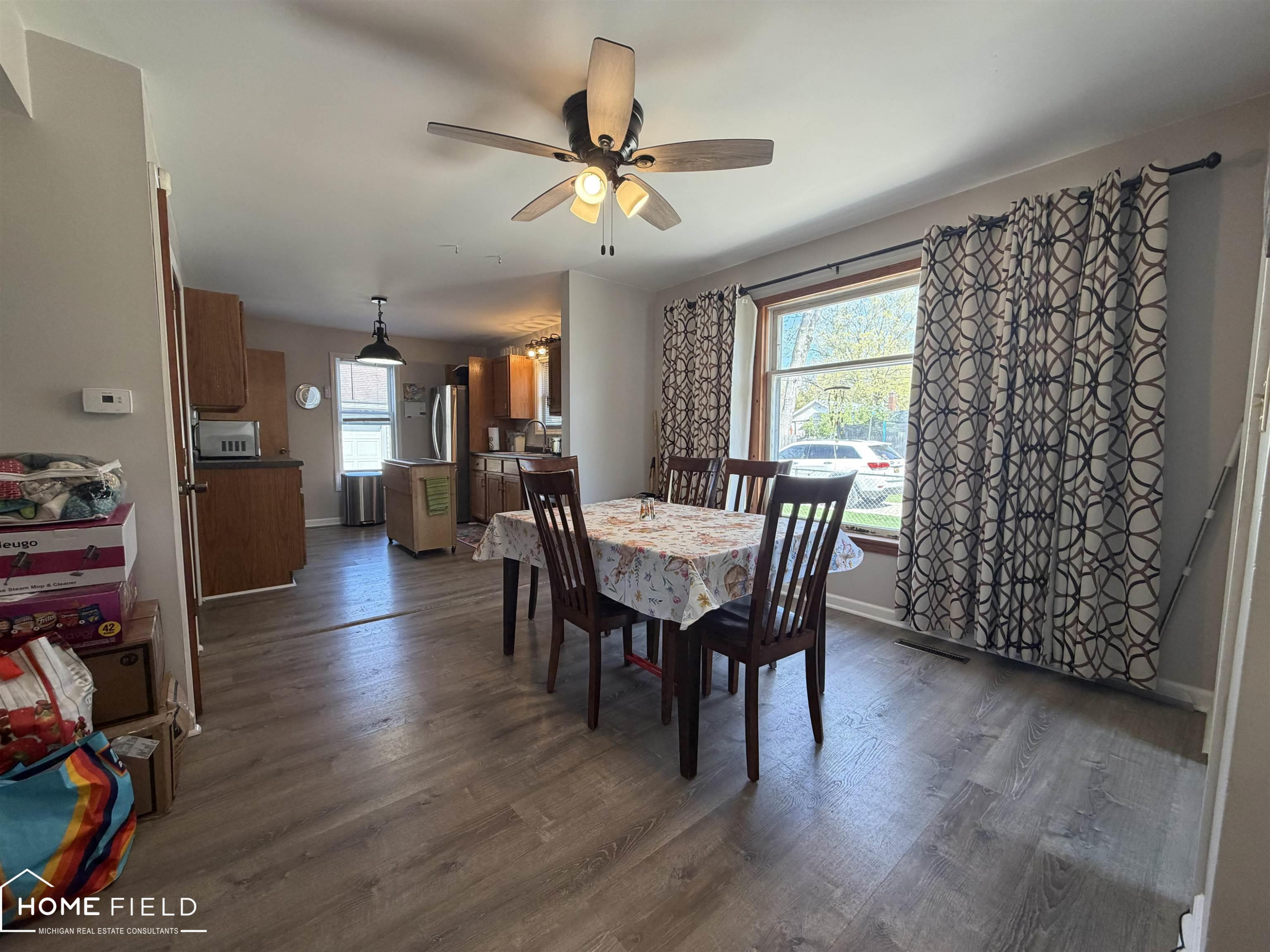 714 Broadway Avenue, Owosso, MI 48867 — Photo 7