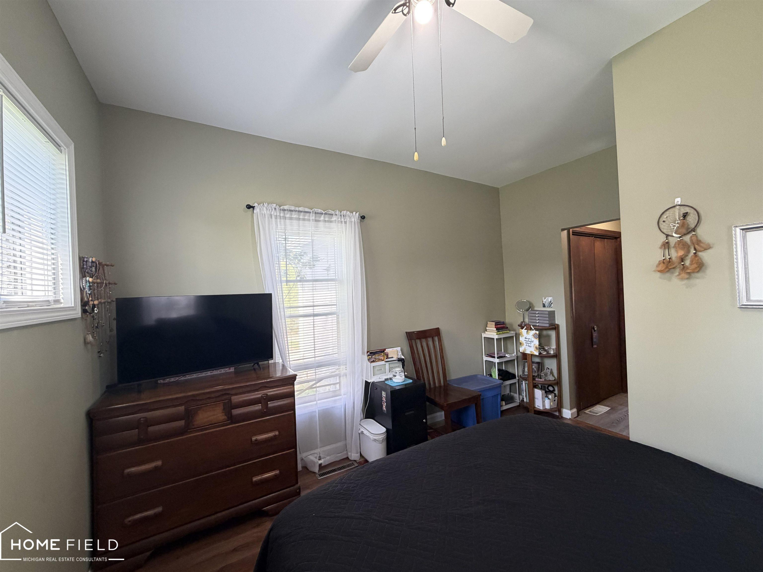 714 Broadway Avenue, Owosso, MI 48867 — Photo 13
