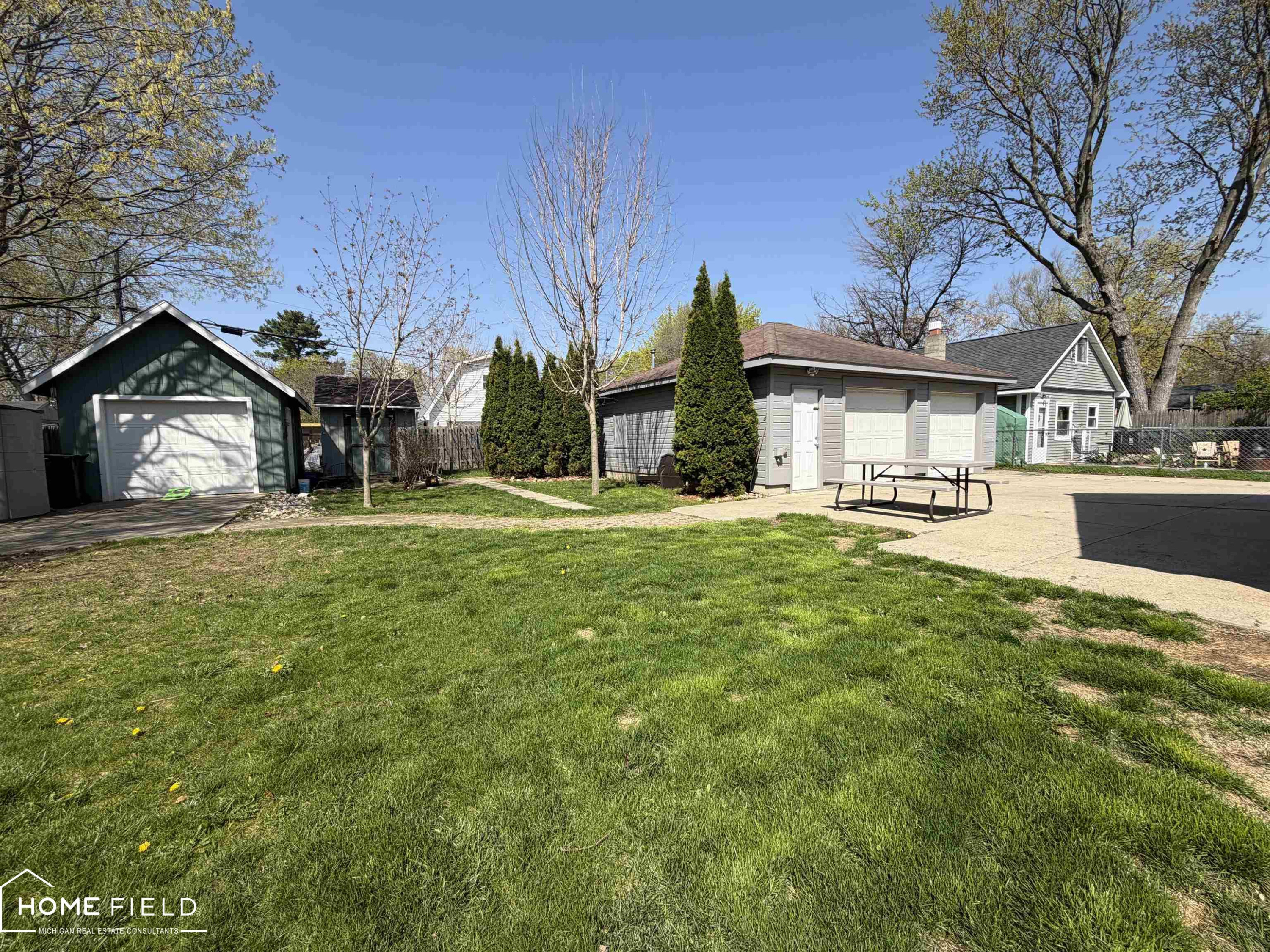 714 Broadway Avenue, Owosso, MI 48867 — Photo 24