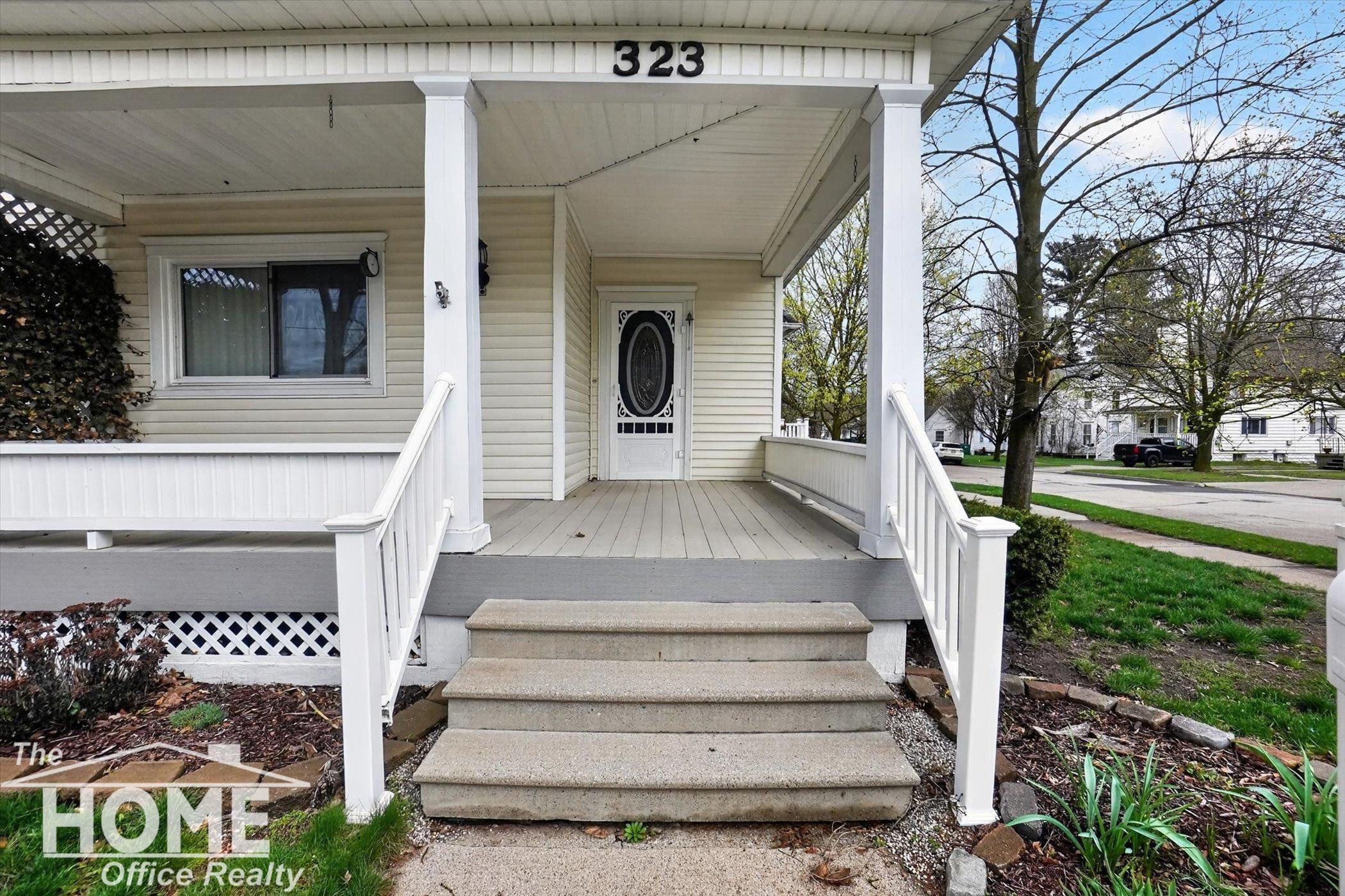 323 Goodhue Street, Owosso, MI 48867 — Photo 3
