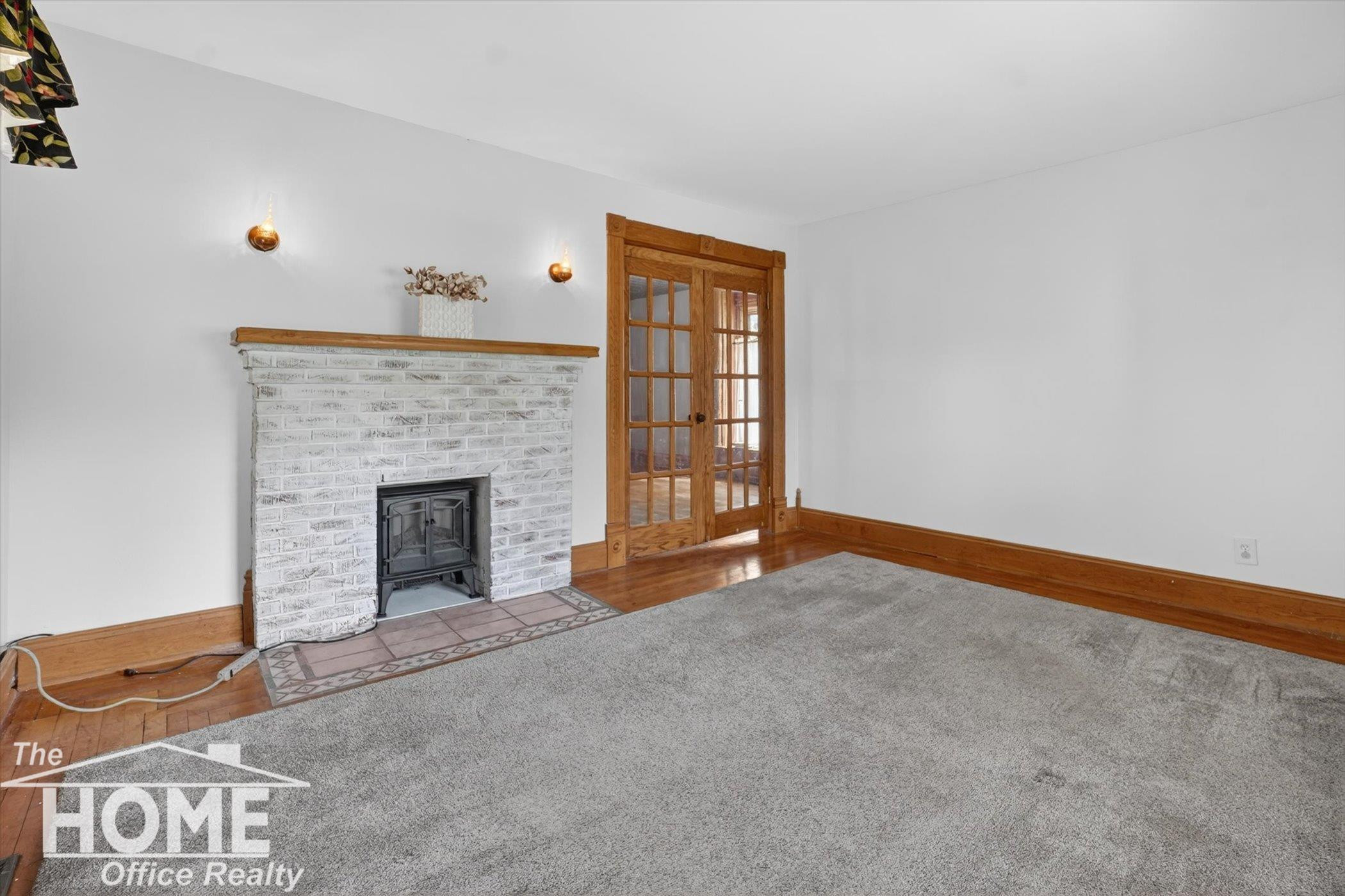 323 Goodhue Street, Owosso, MI 48867 — Photo 5