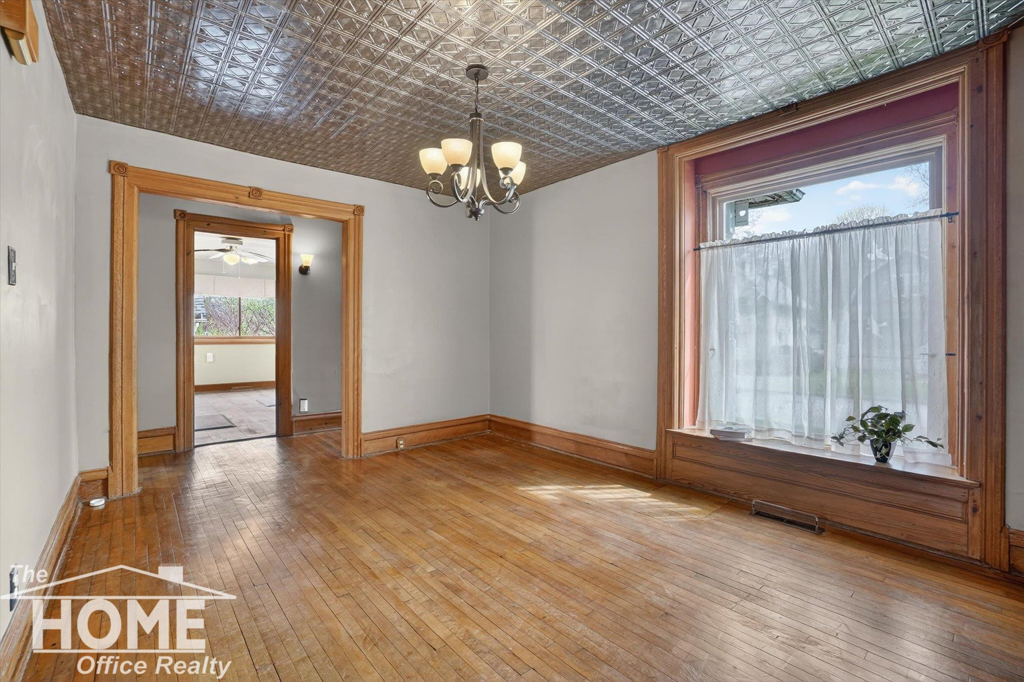 323 Goodhue Street, Owosso, MI 48867 — Photo 7