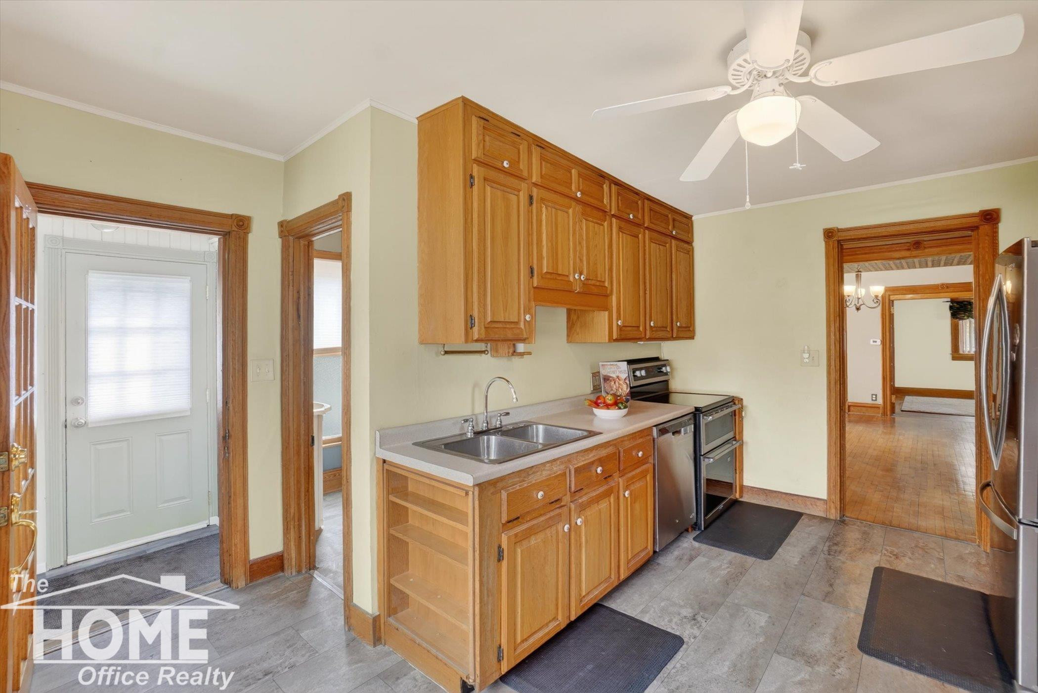 323 Goodhue Street, Owosso, MI 48867 — Photo 14