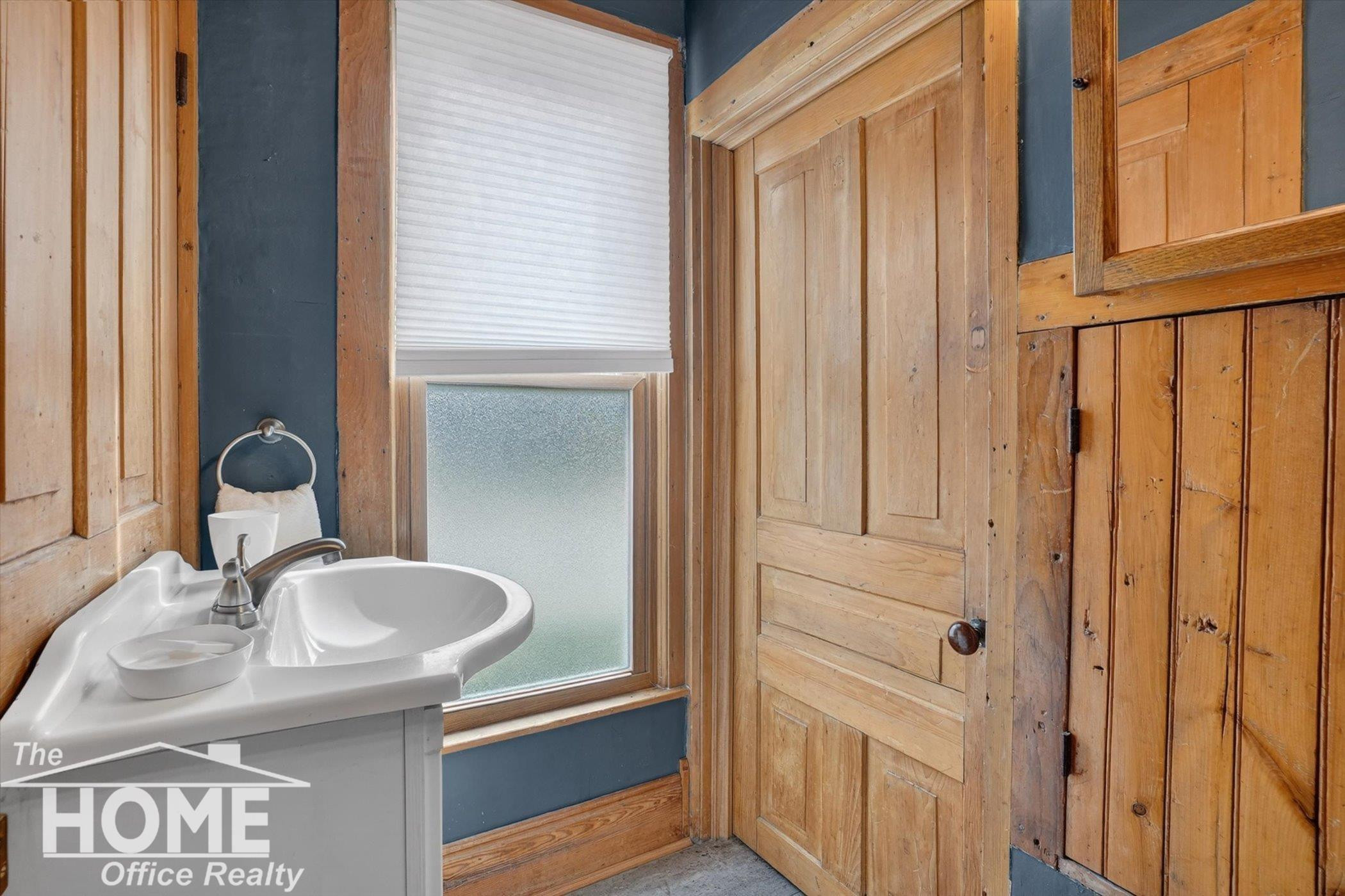 323 Goodhue Street, Owosso, MI 48867 — Photo 16